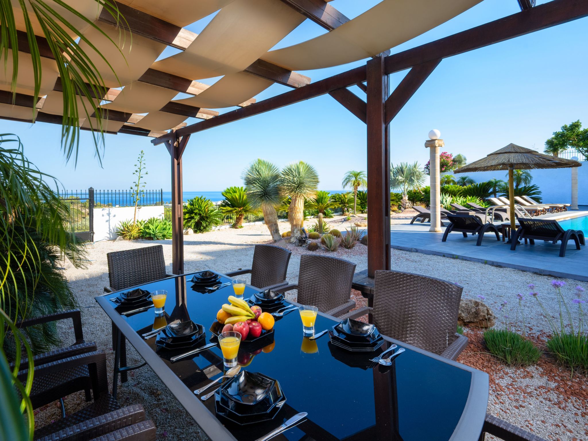 Photo of Charmante Diamond Villa in der Nähe von Gennadi Strand