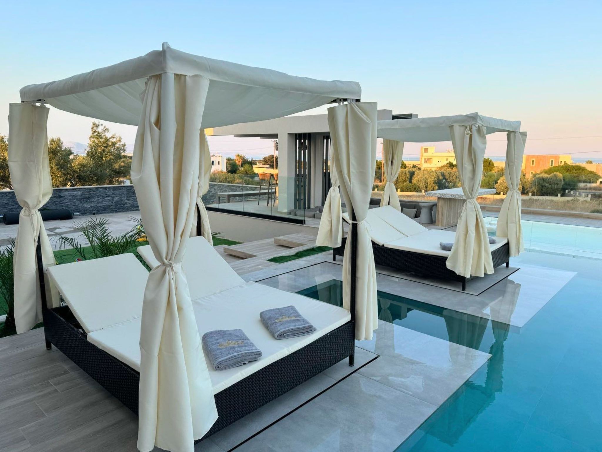 Grand Aqua Luxus-Villa von Mintzi