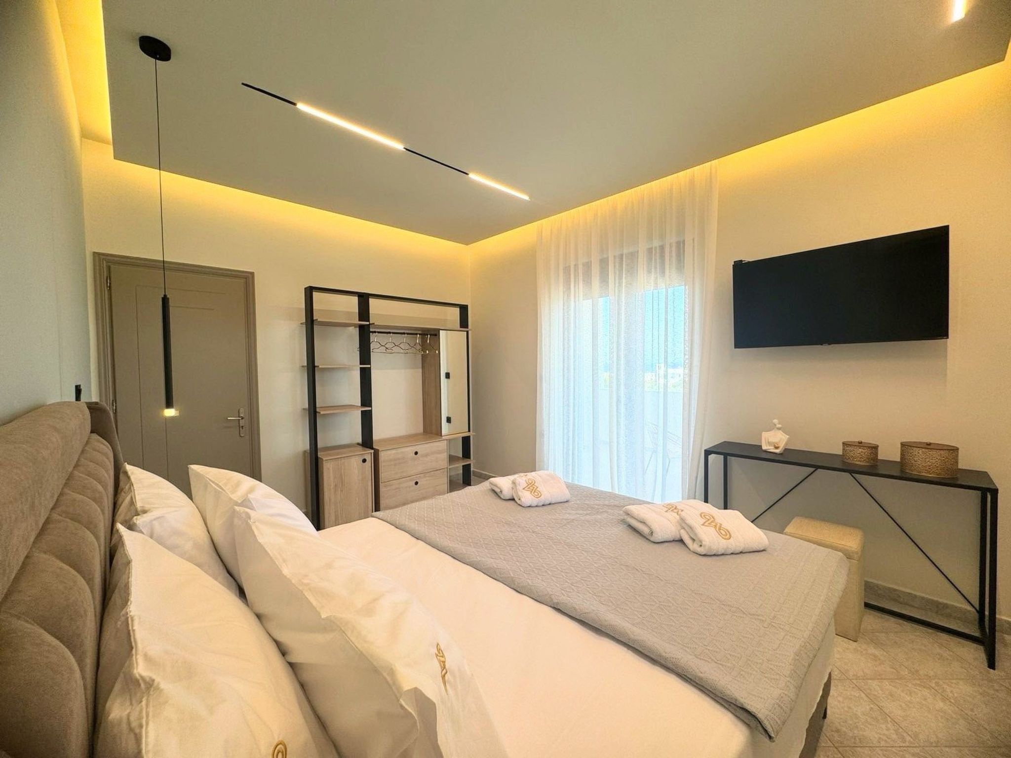 Photo of Grand Aqua Luxus-Villa von Mintzi