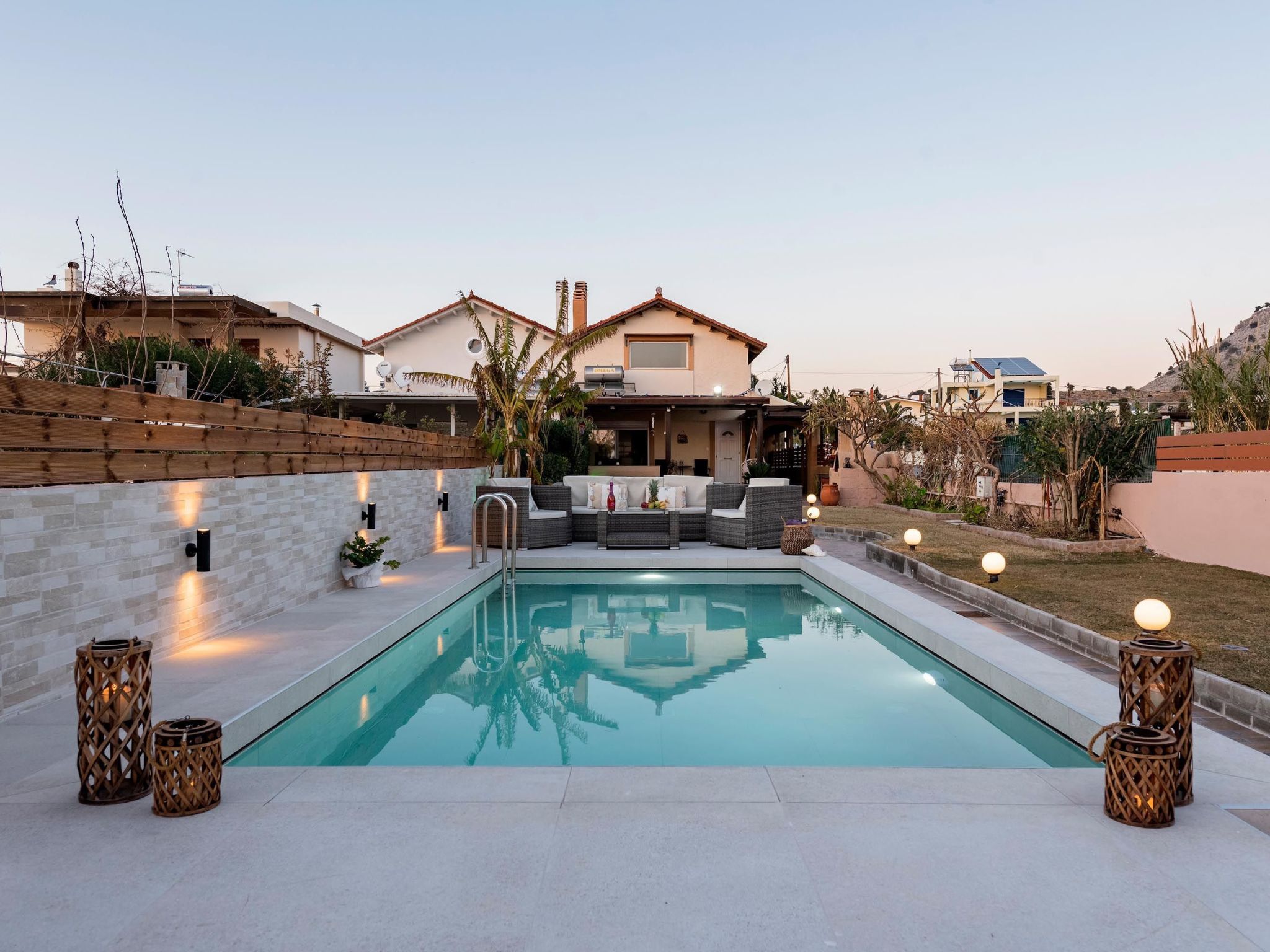 Villa Fay mit privatem Parkplatz in Lardos-Dehors