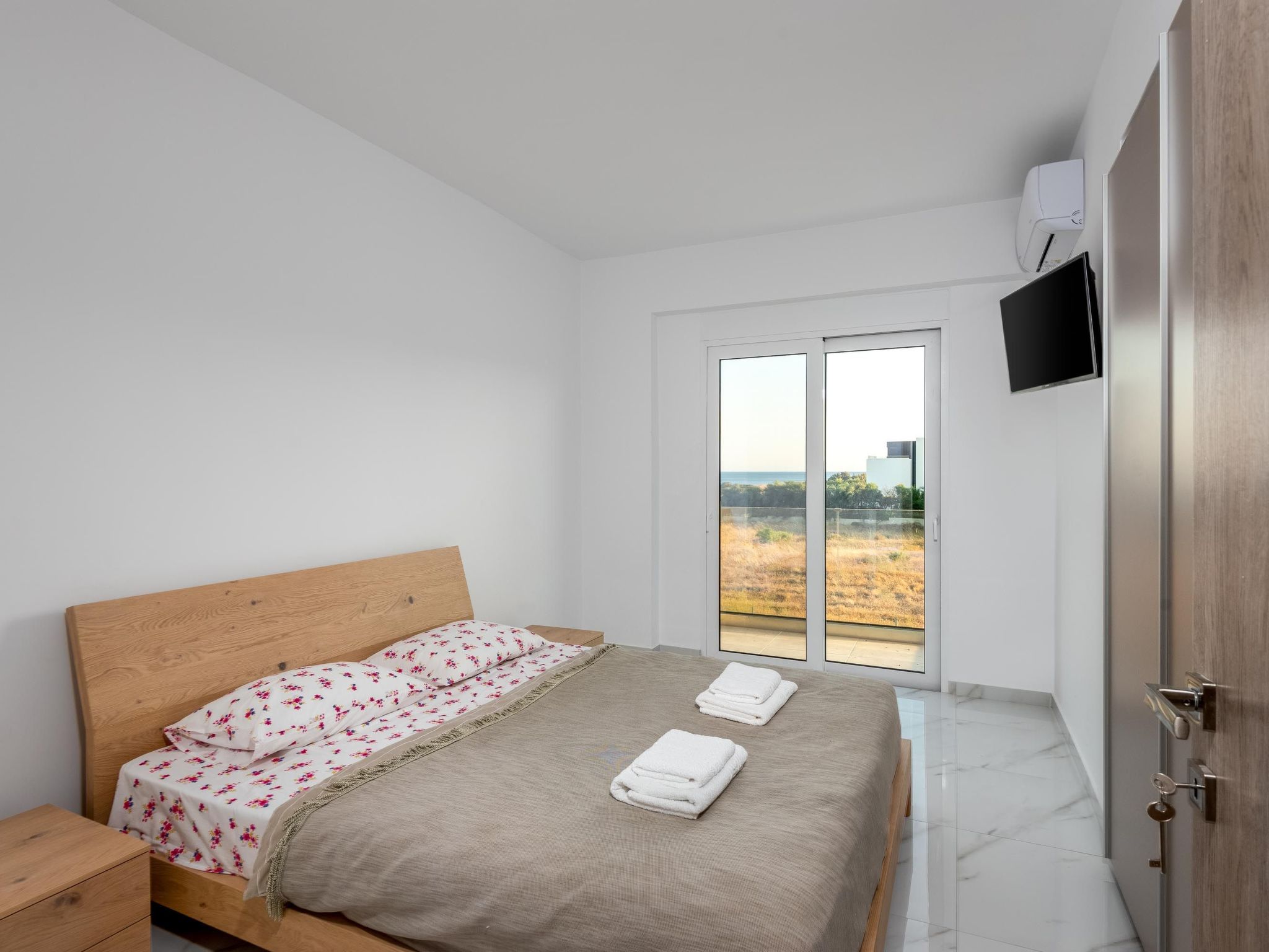 Photo of Strandvilla Viviane Paulos für 12 Personen