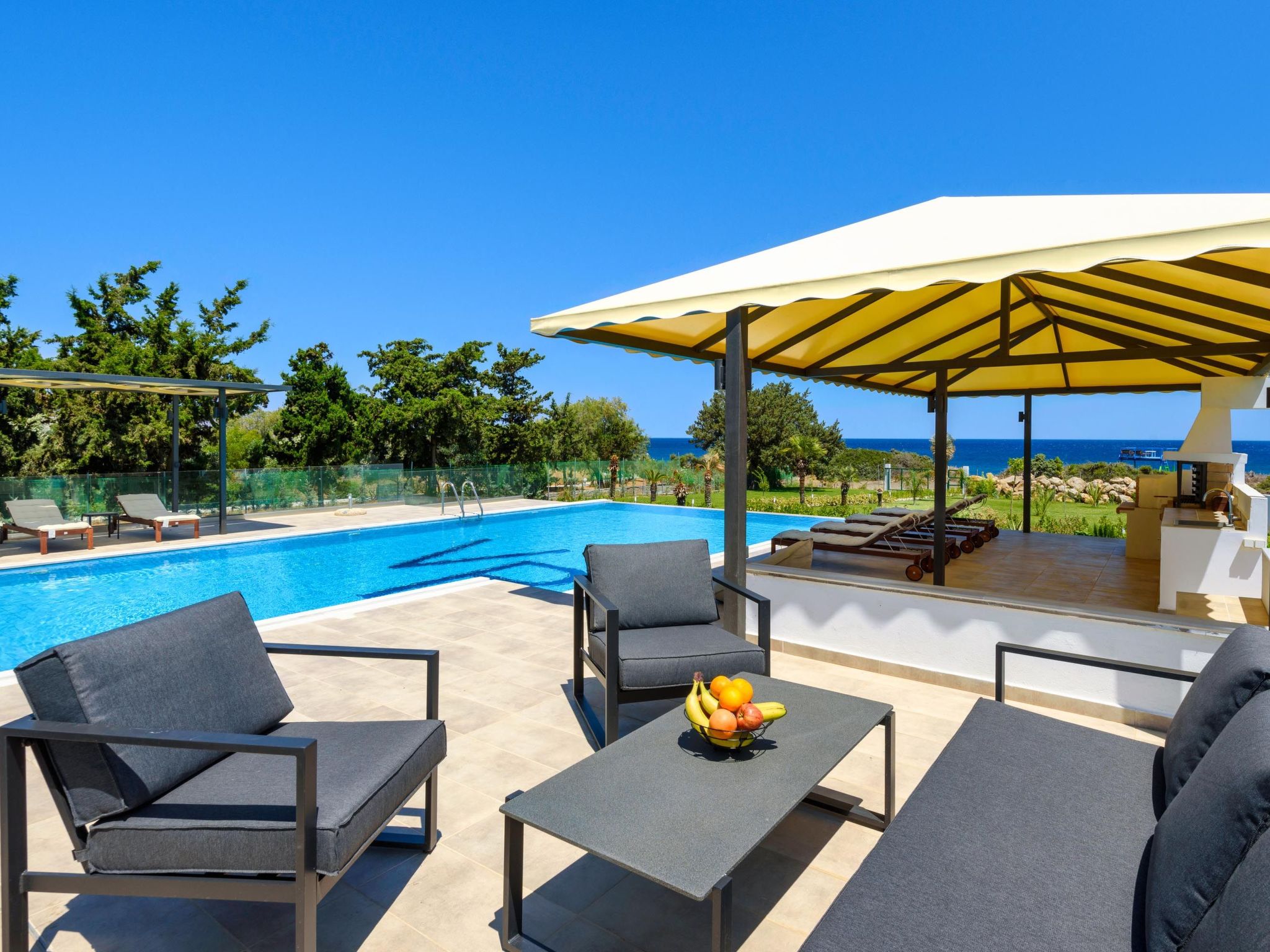 Photo of Strandvilla Viviane Paulos für 12 Personen