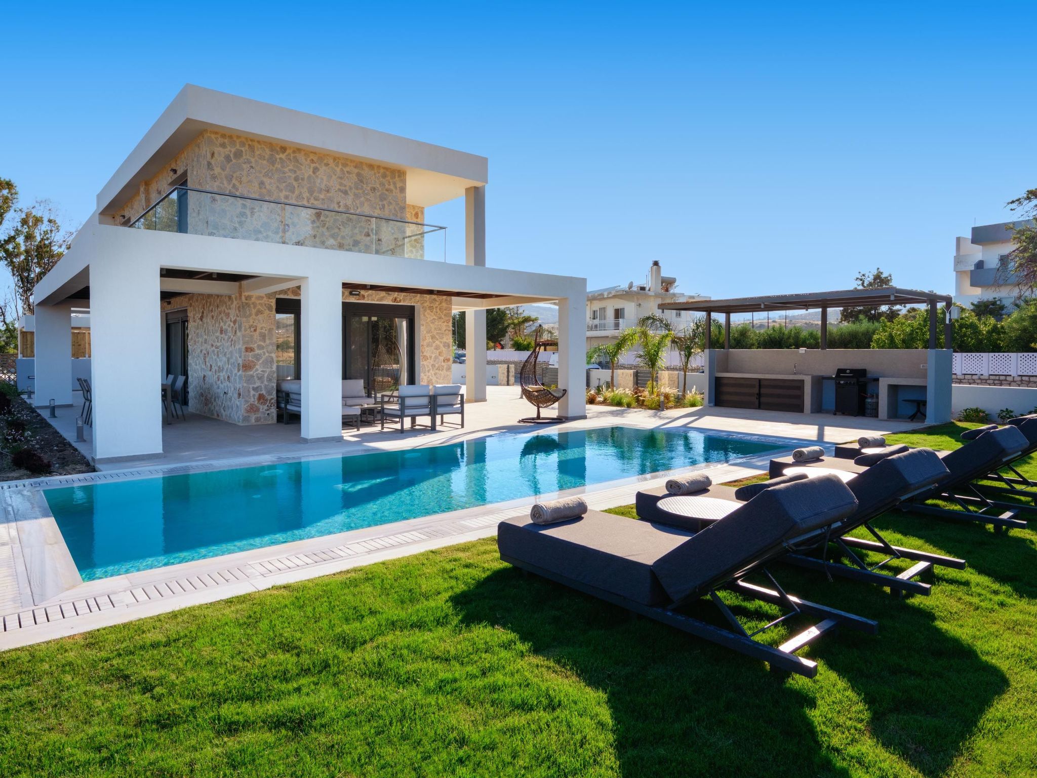 Terra Magna- Alba Villa-Outside