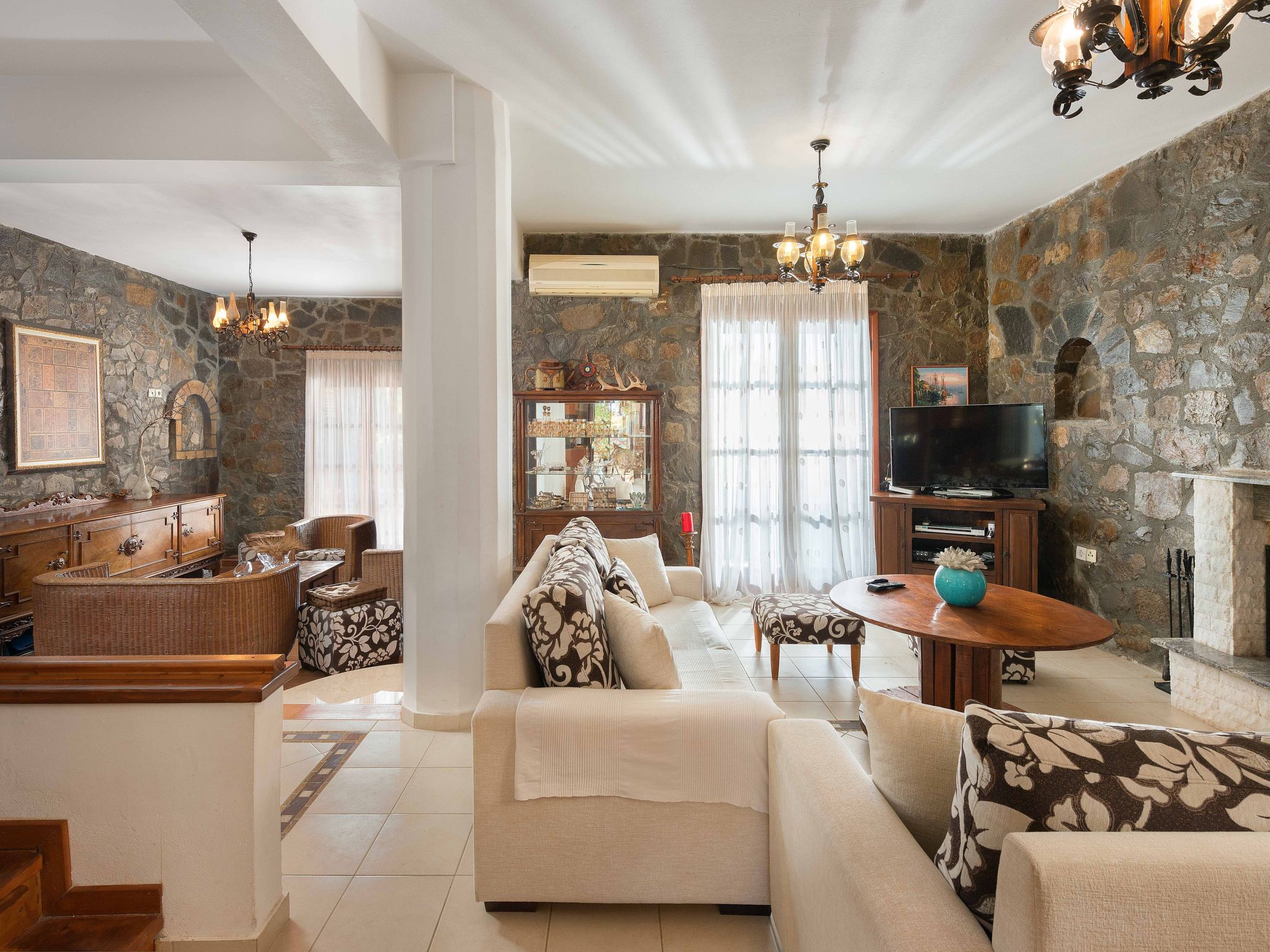 In Notia Rodos mit privatem Garten