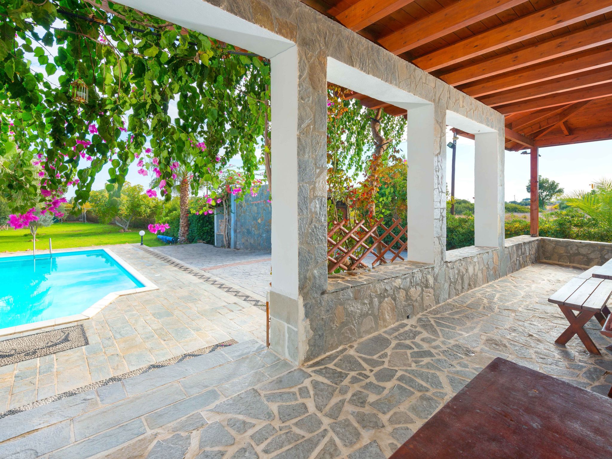 Photo of in Notia Rodos mit privatem Garten