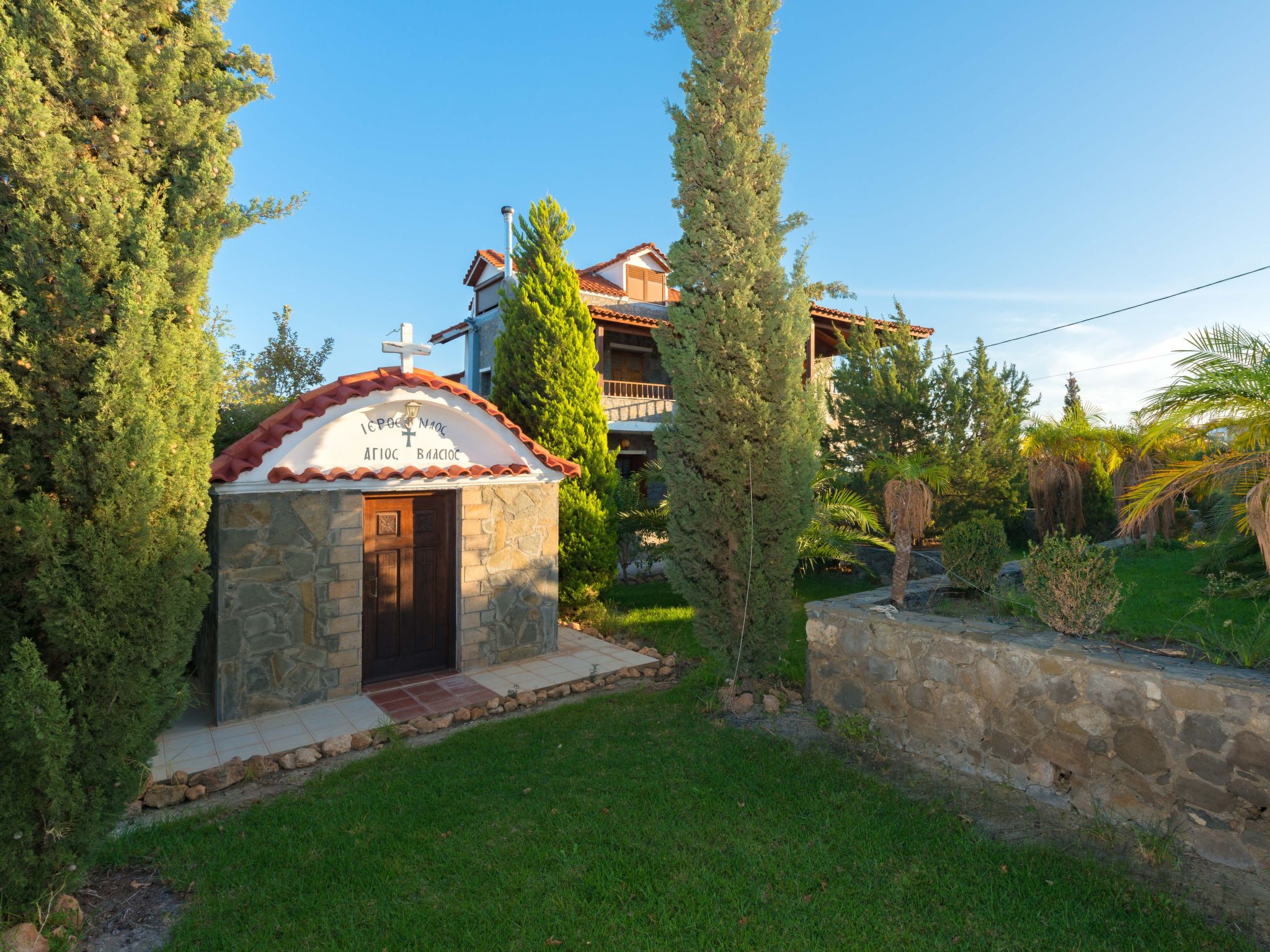 Photo of in Notia Rodos mit privatem Garten