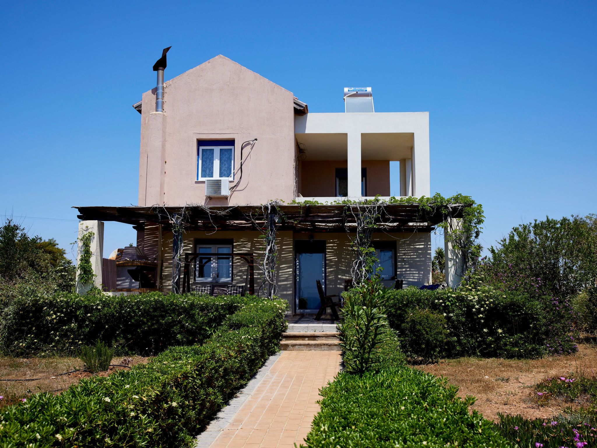 Edem Paradise Accommodation in Gennadi