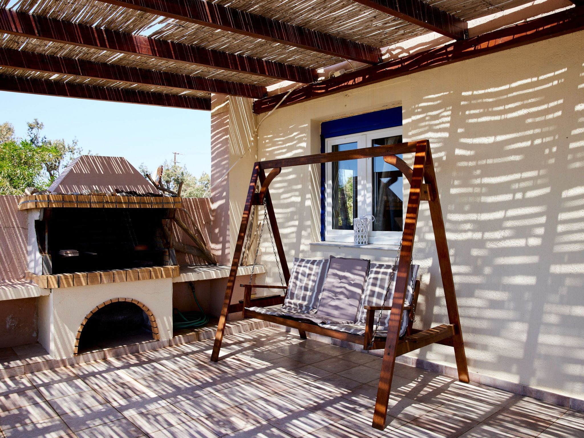 Edem Paradise-Buiten