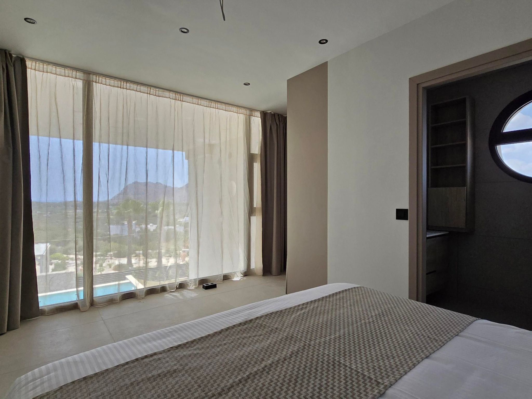 Trapezia Luxury Living - Diamond-Image-tags.info