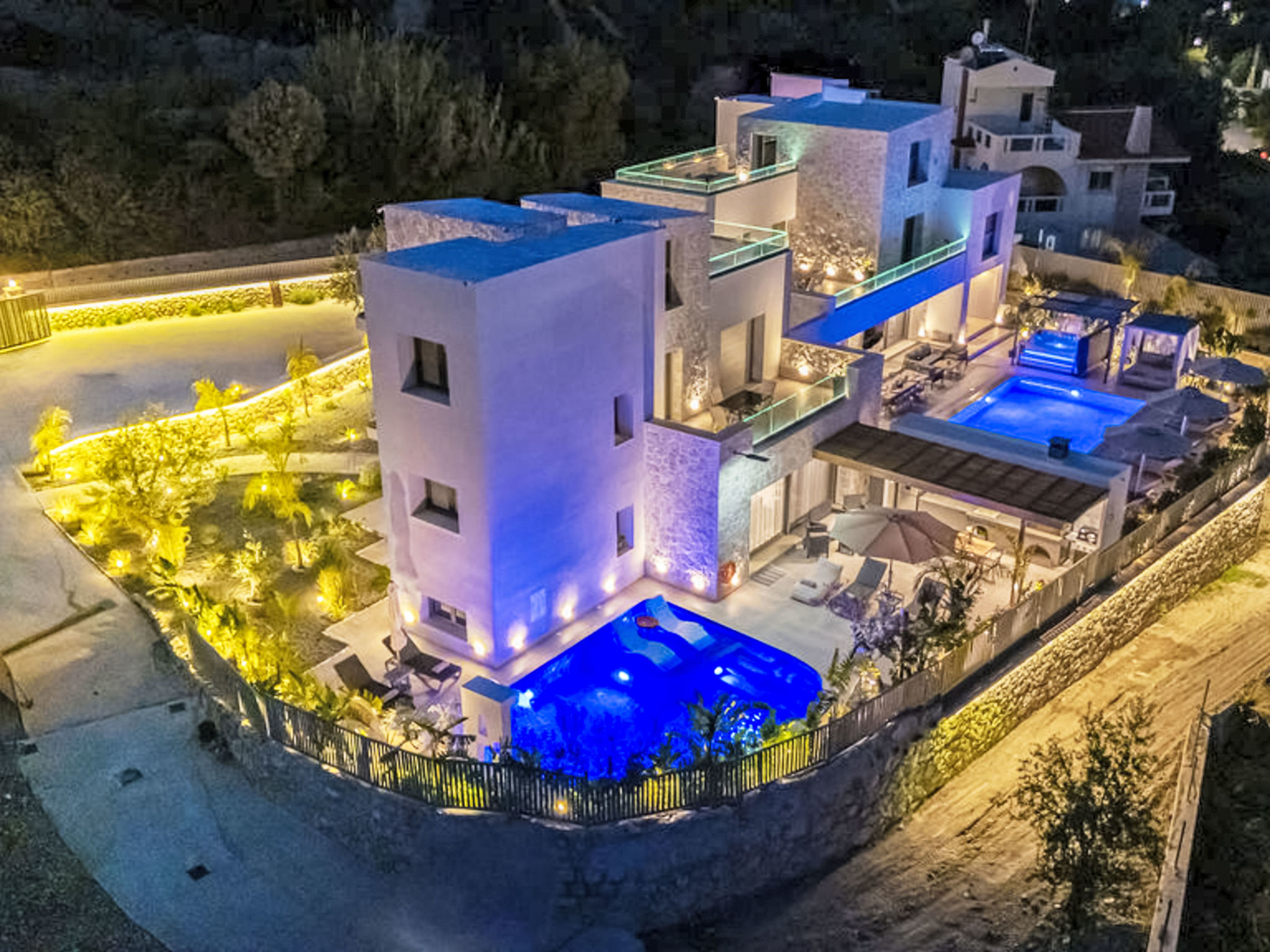 Arfna Pearl Villa - Buiten