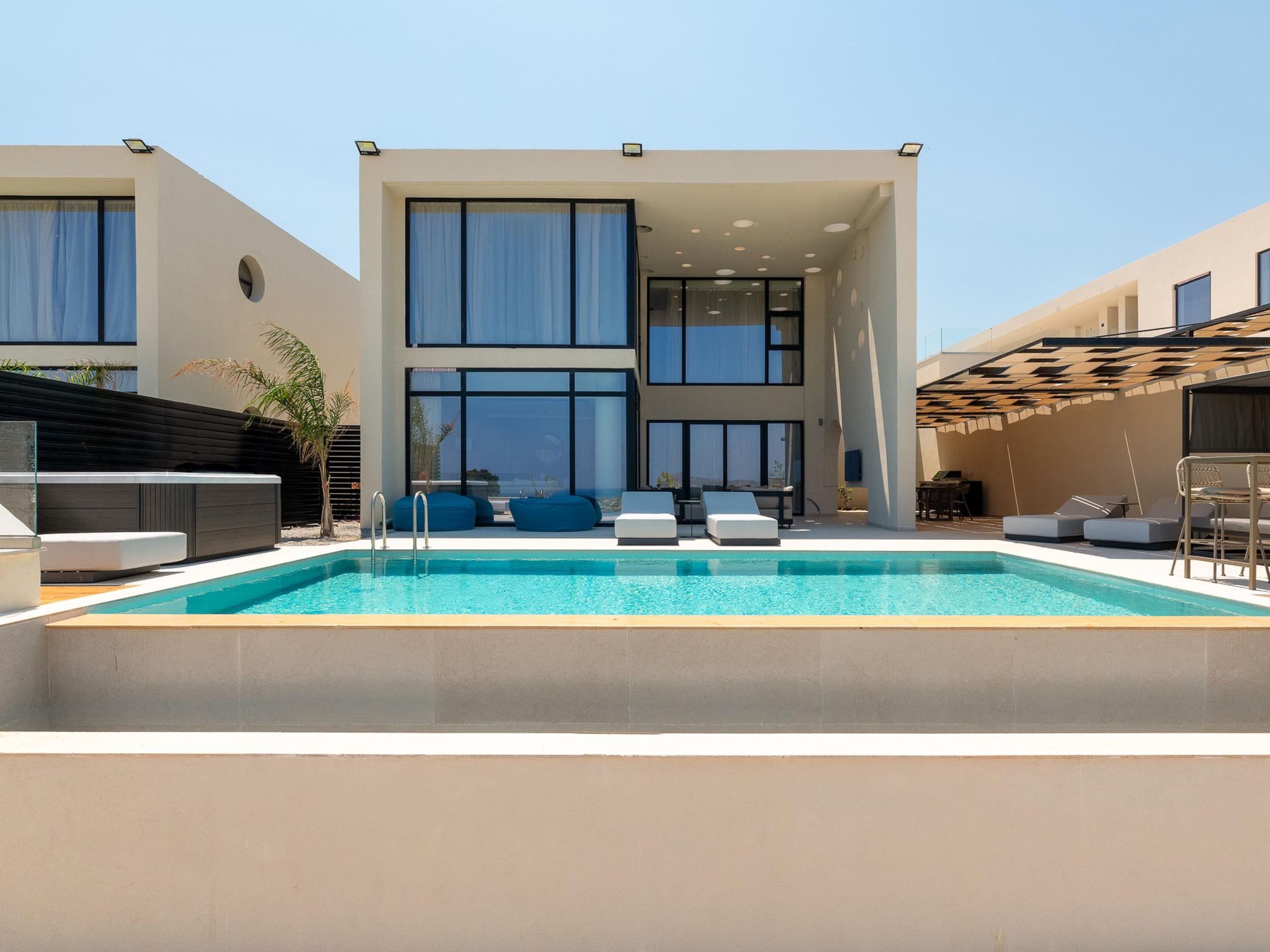 Ferienvilla Aquamarine mit Schwimmbad