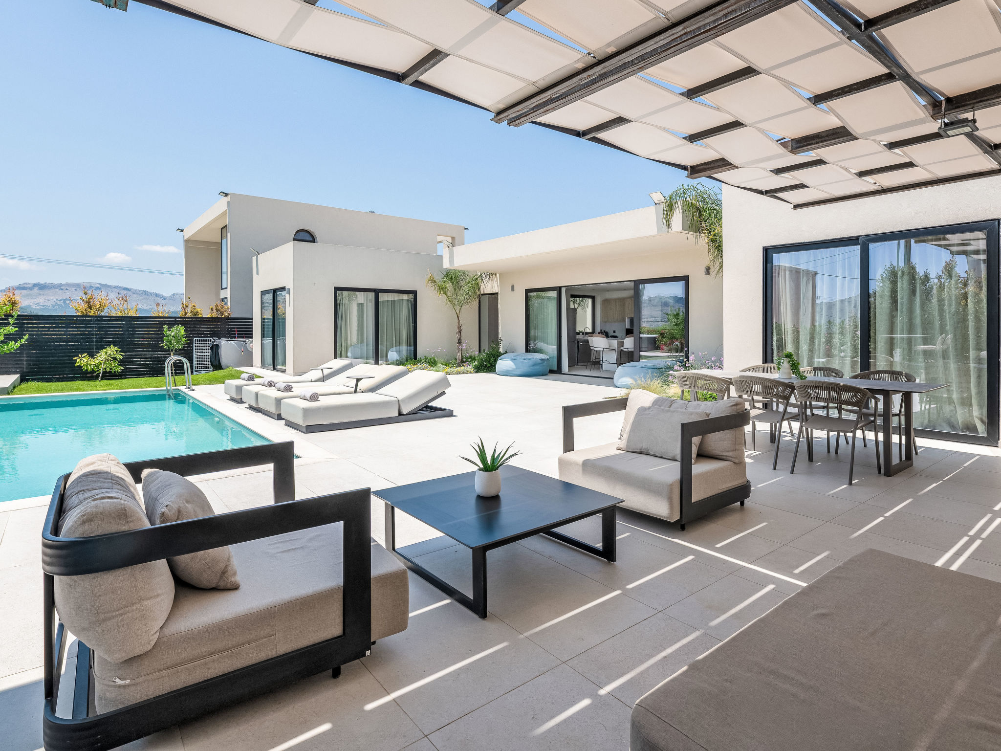Trapezia Luxury Living -Garnet - Binnen