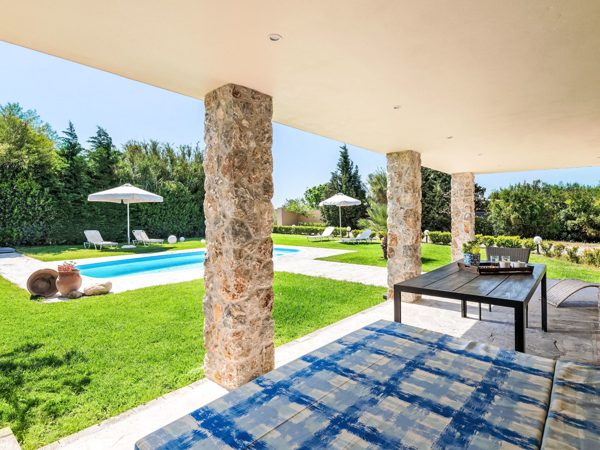 Villa Sofia neben dem Strand von Afandou - Buiten