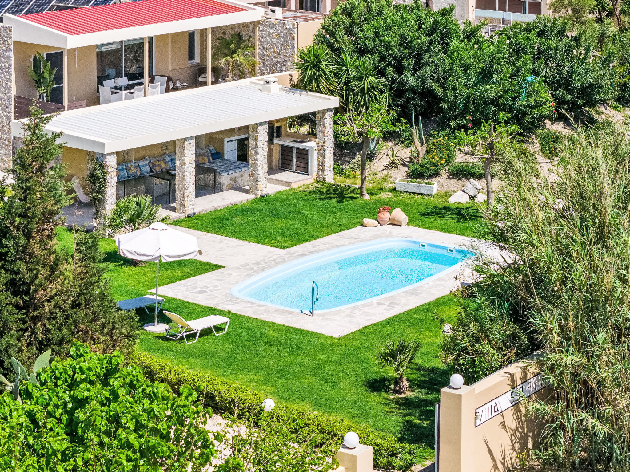 Villa Sofia neben dem Strand von Afandou - Buiten