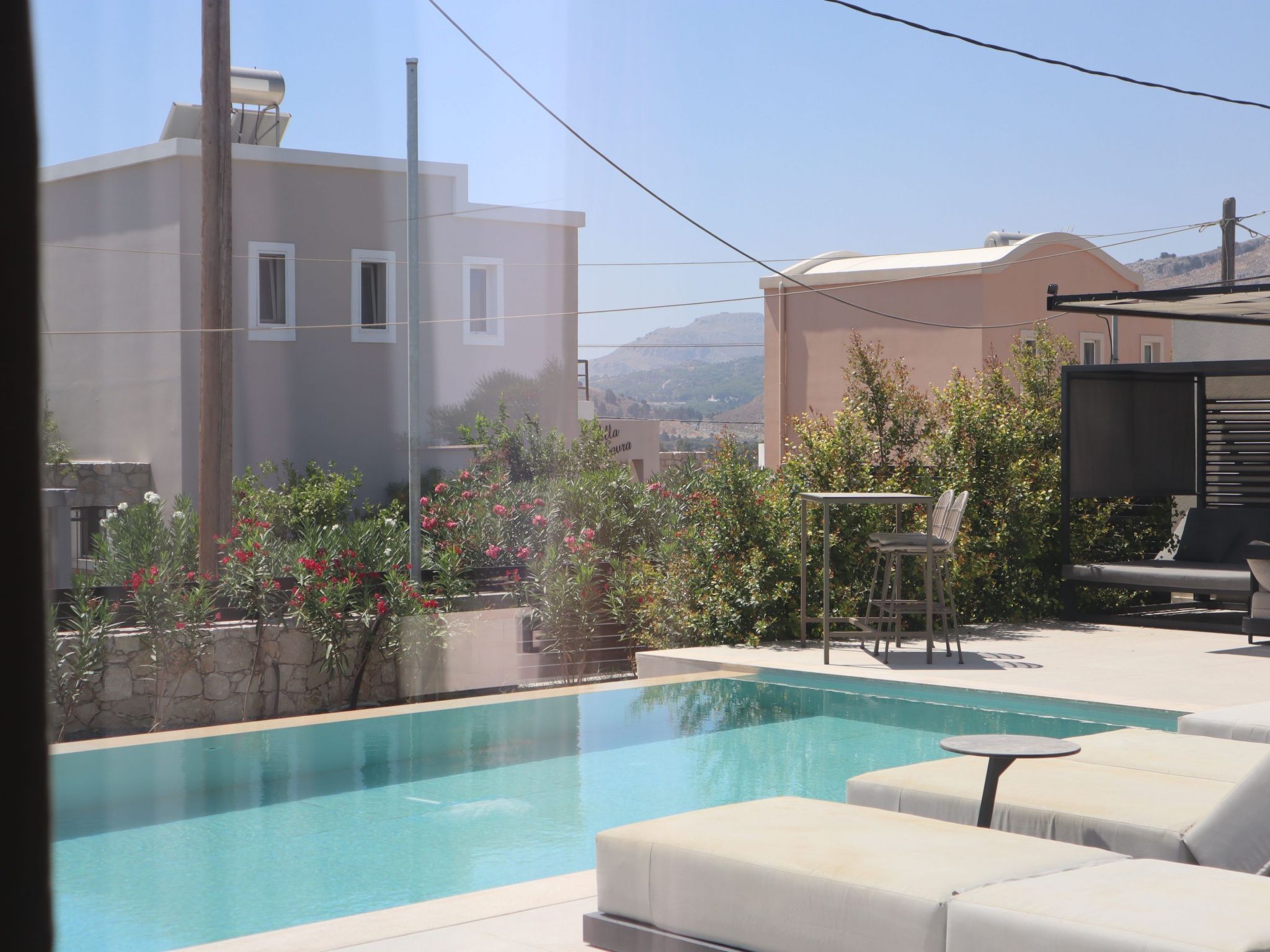 Trapezia Luxury Living - Mondstein-Dedans