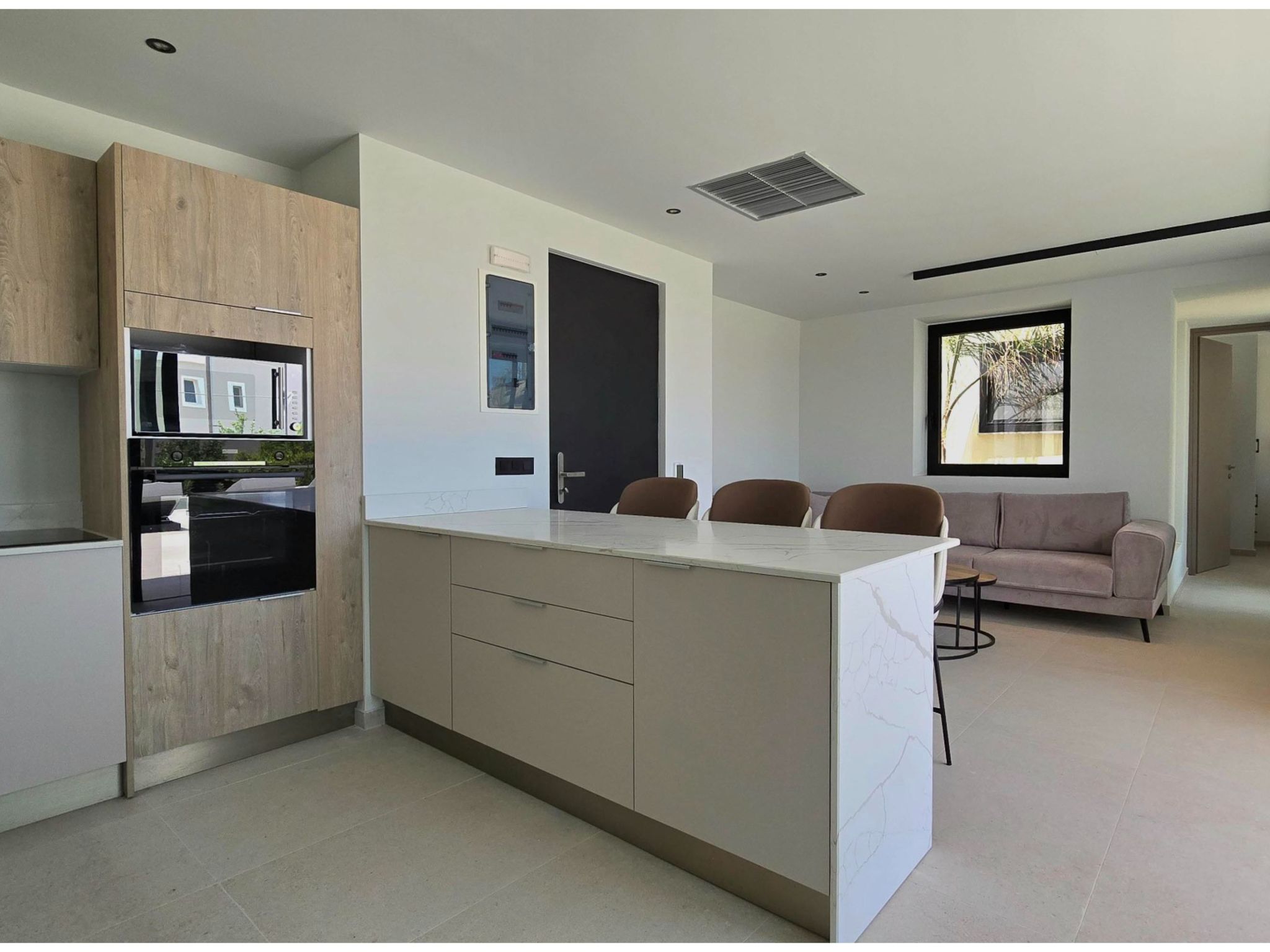 Trapezia Luxury Living - Mondstein-Dedans