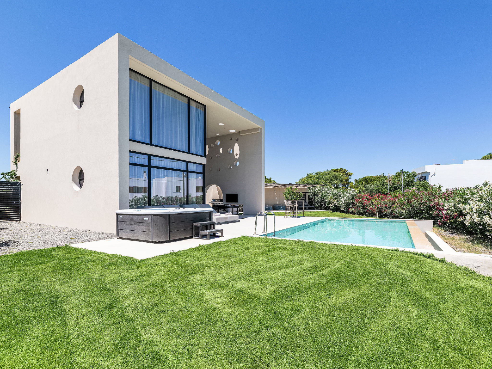 Trapezia Luxury Living - Morganit