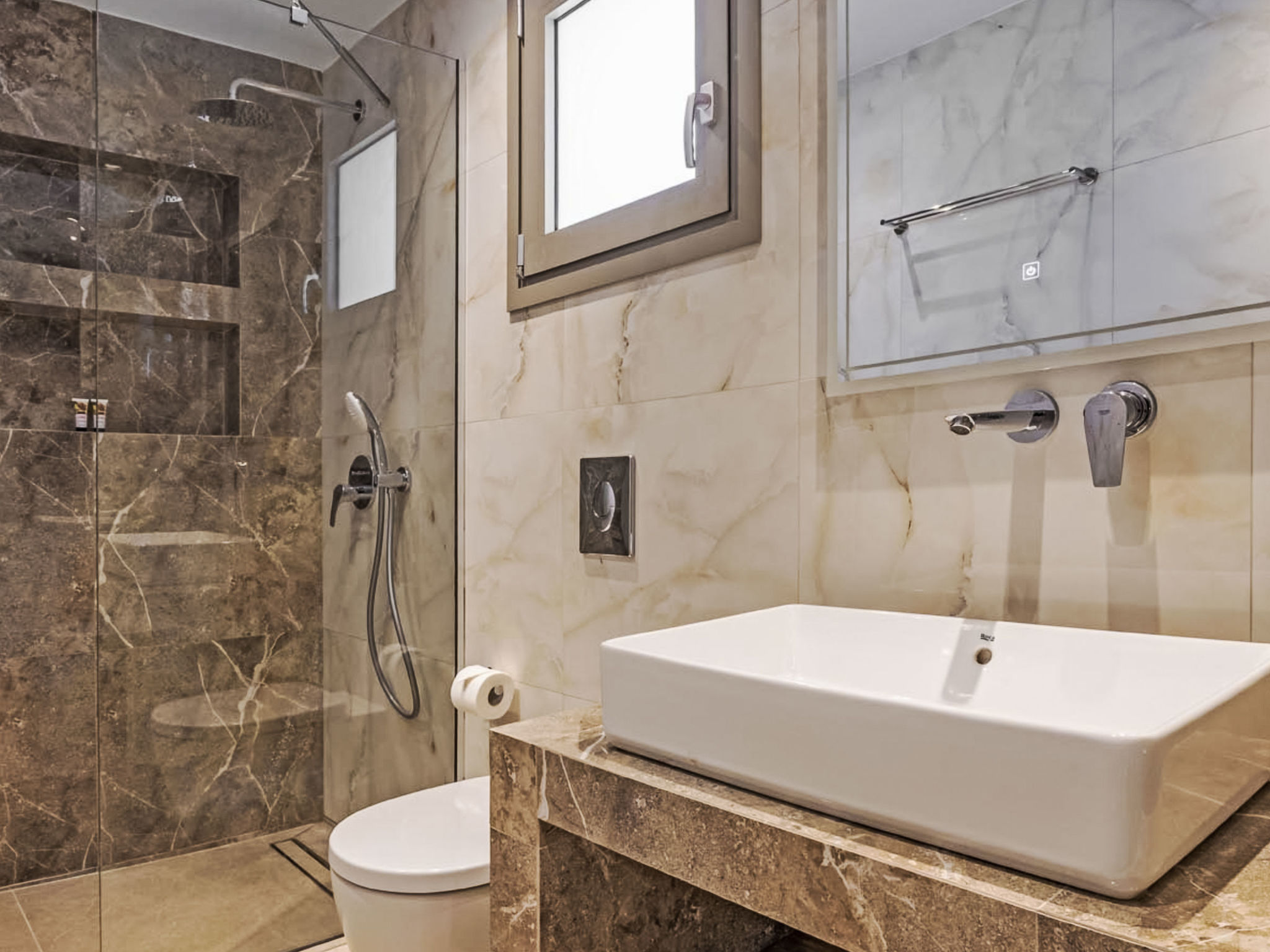 Ferienvilla "Arfna Villa B" mit privatem Pool