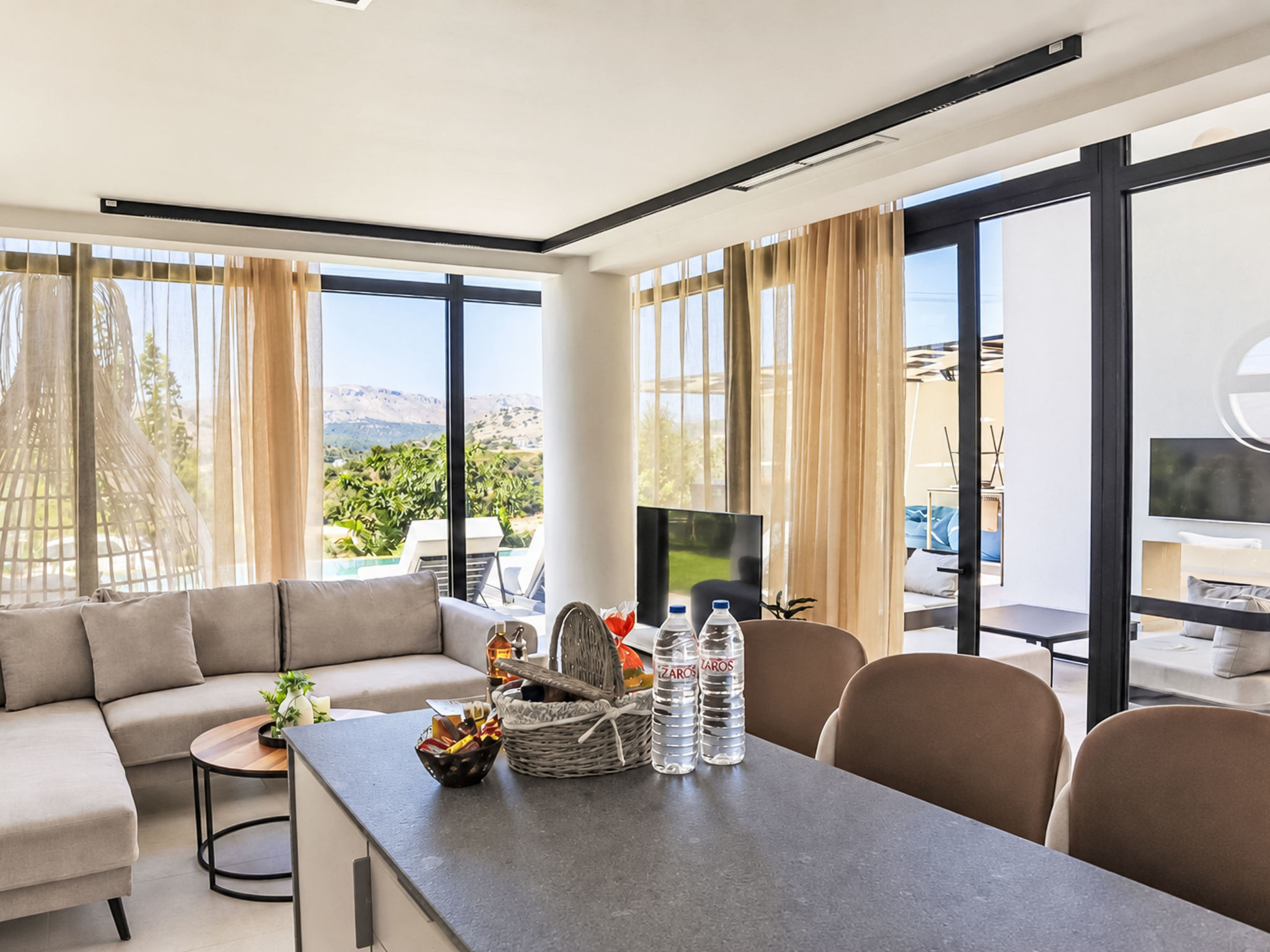Trapezia Luxury Living - Turmalin