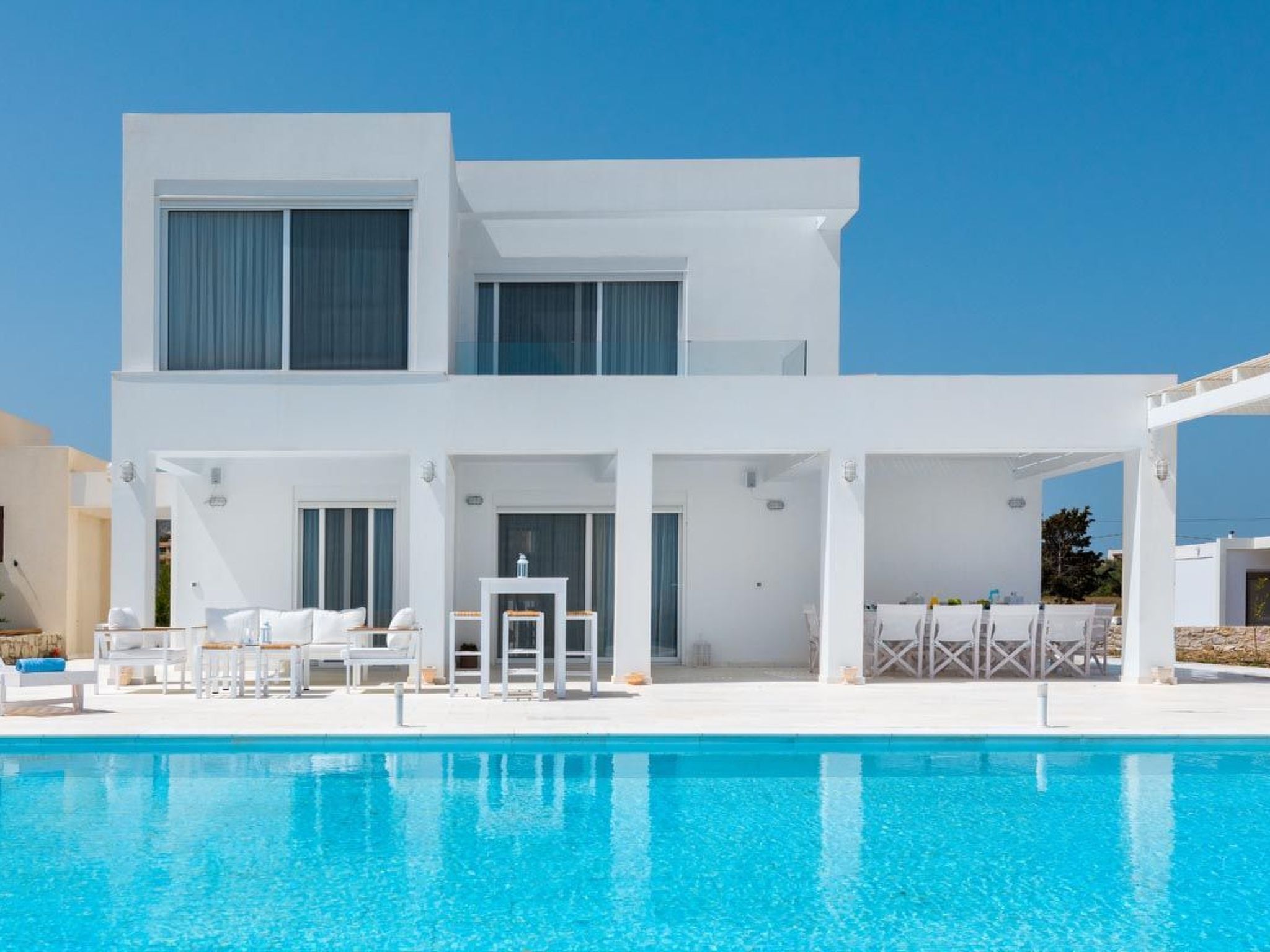 Strandvilla für 15 Personen in Kolipia