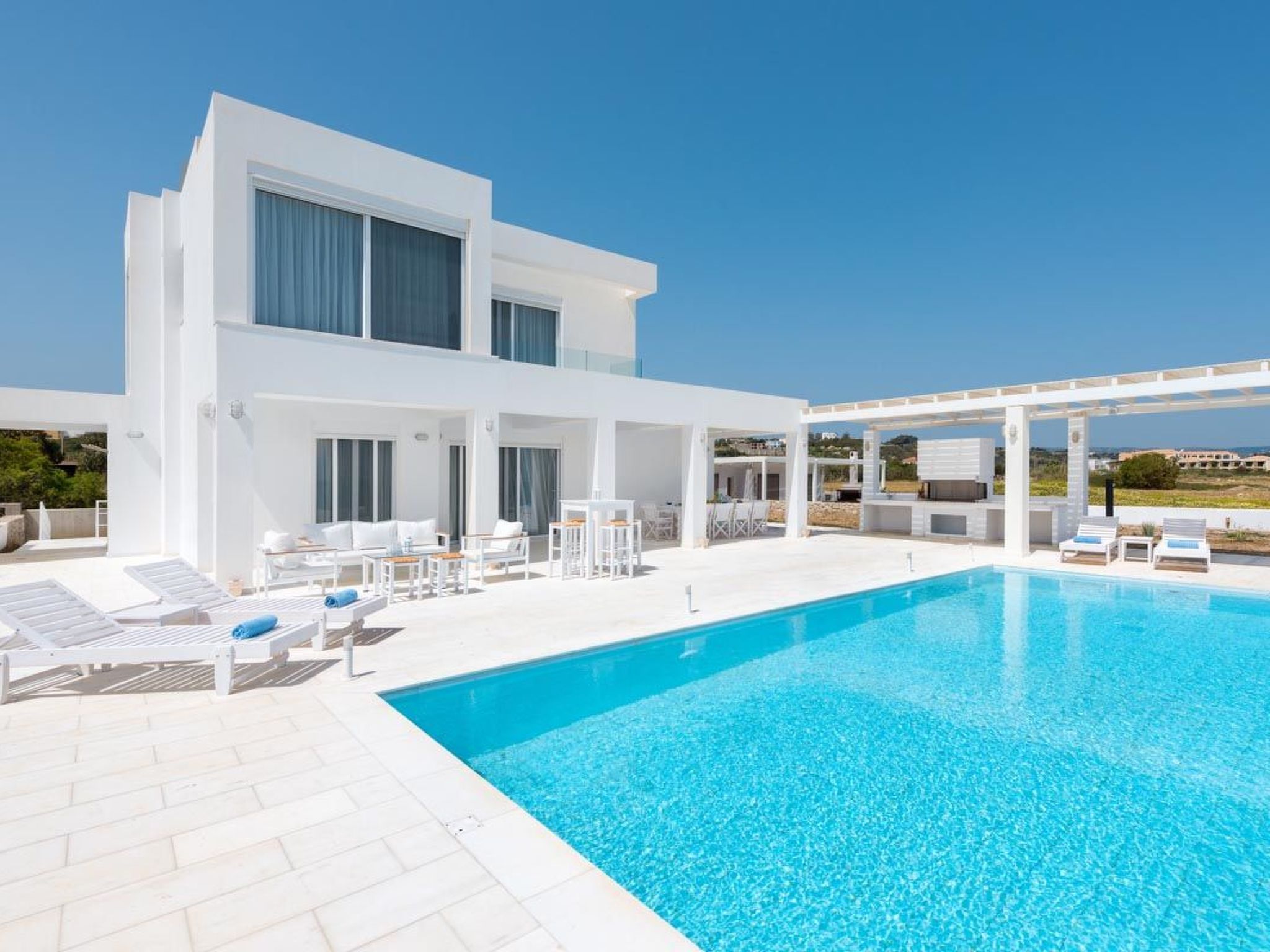 Strandvilla für 15 Personen in Kolipia