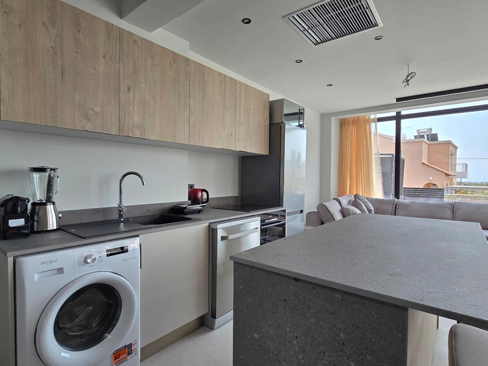 Trapezia Luxury Living -Zitrin-Dedans