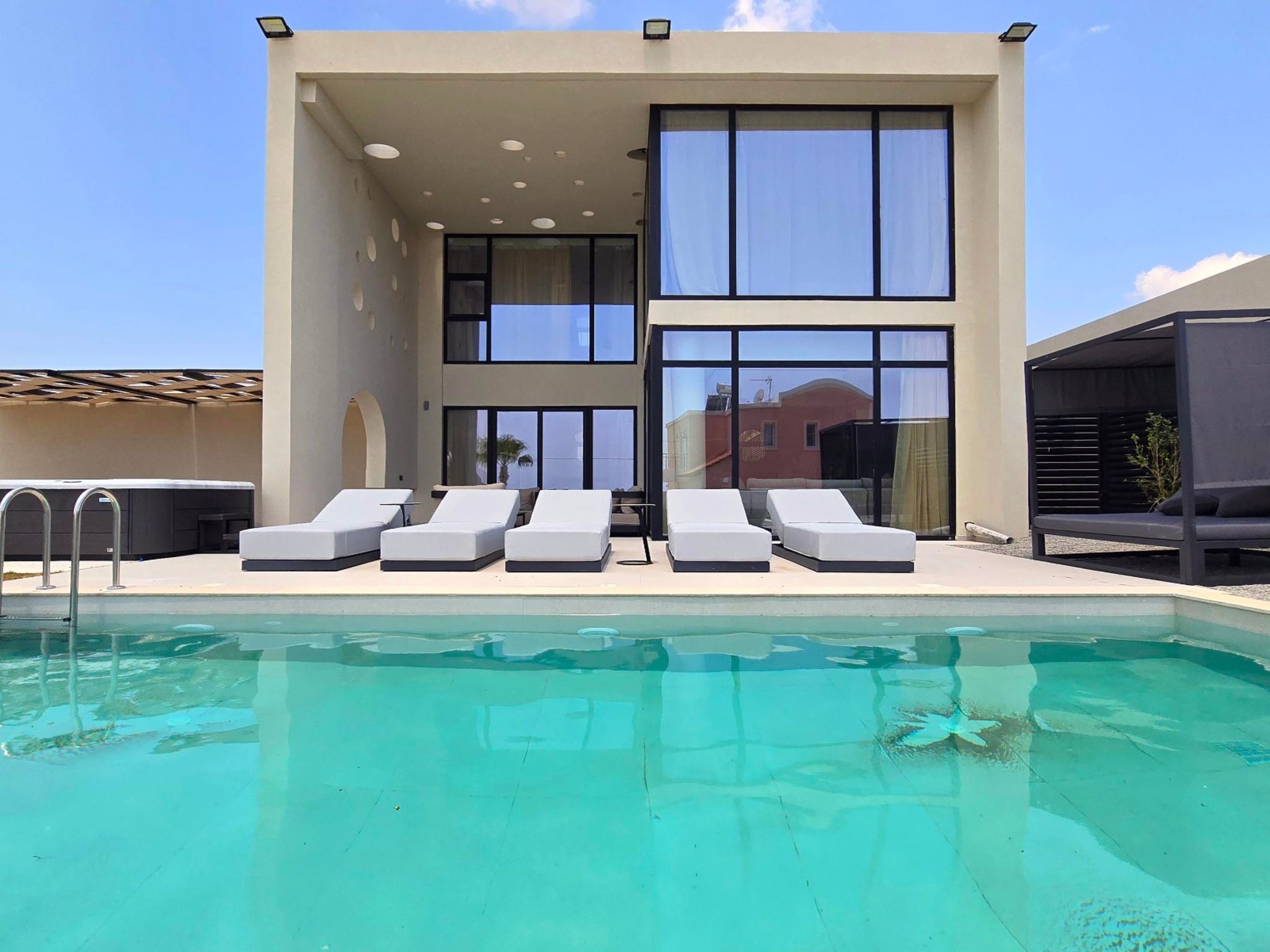 Trapezia Luxus Wohnen - Sapphire