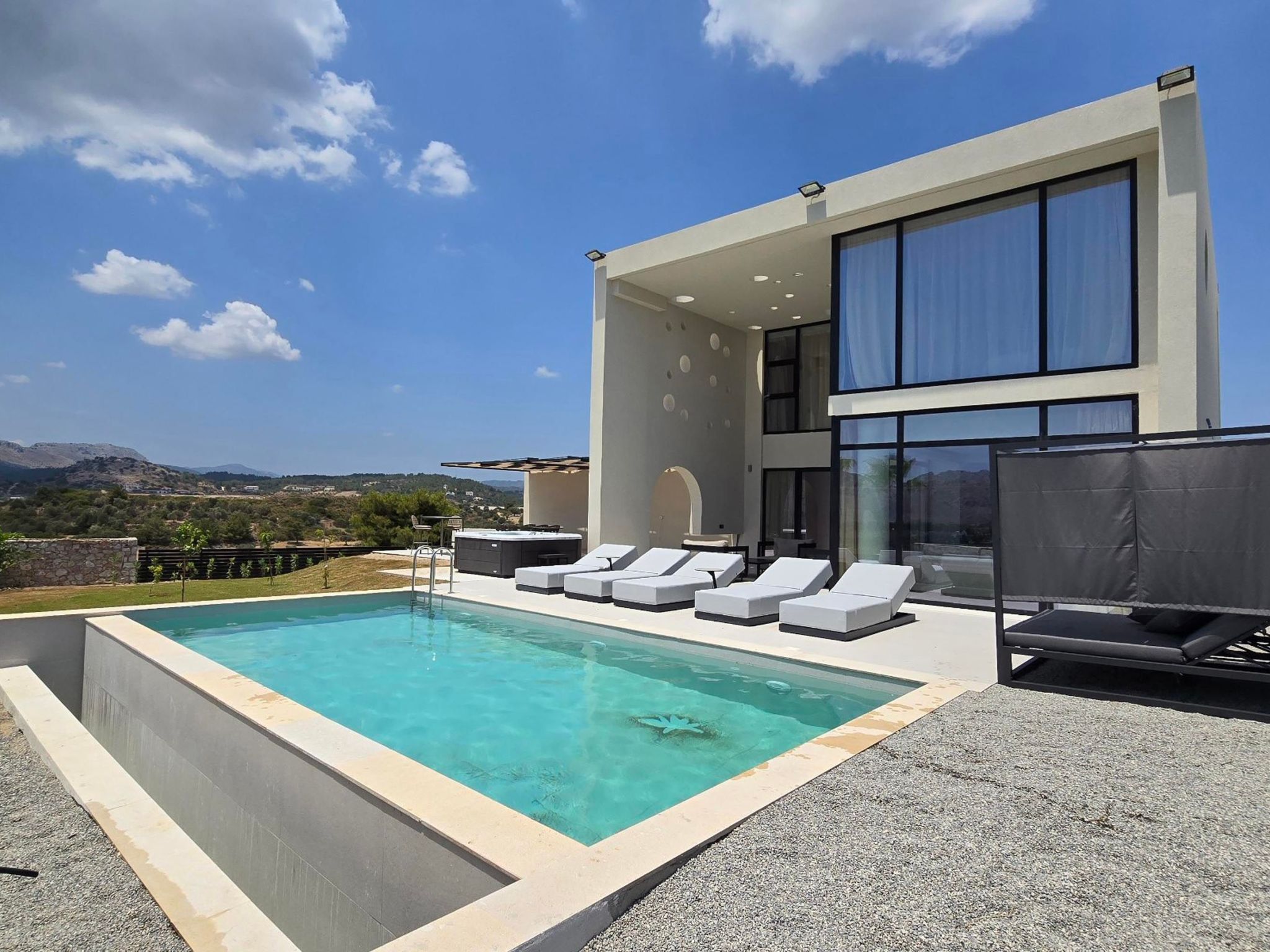 Trapezia Luxus Wohnen - Sapphire