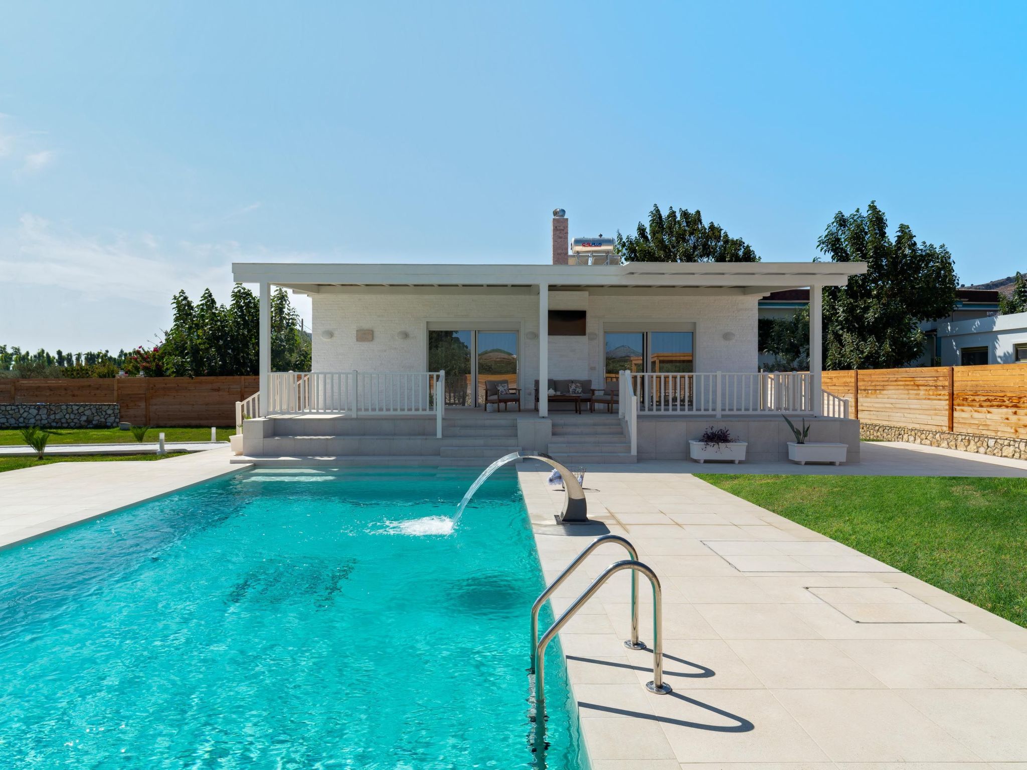 Ferienvilla Petra in Kolympia Village-Binnen