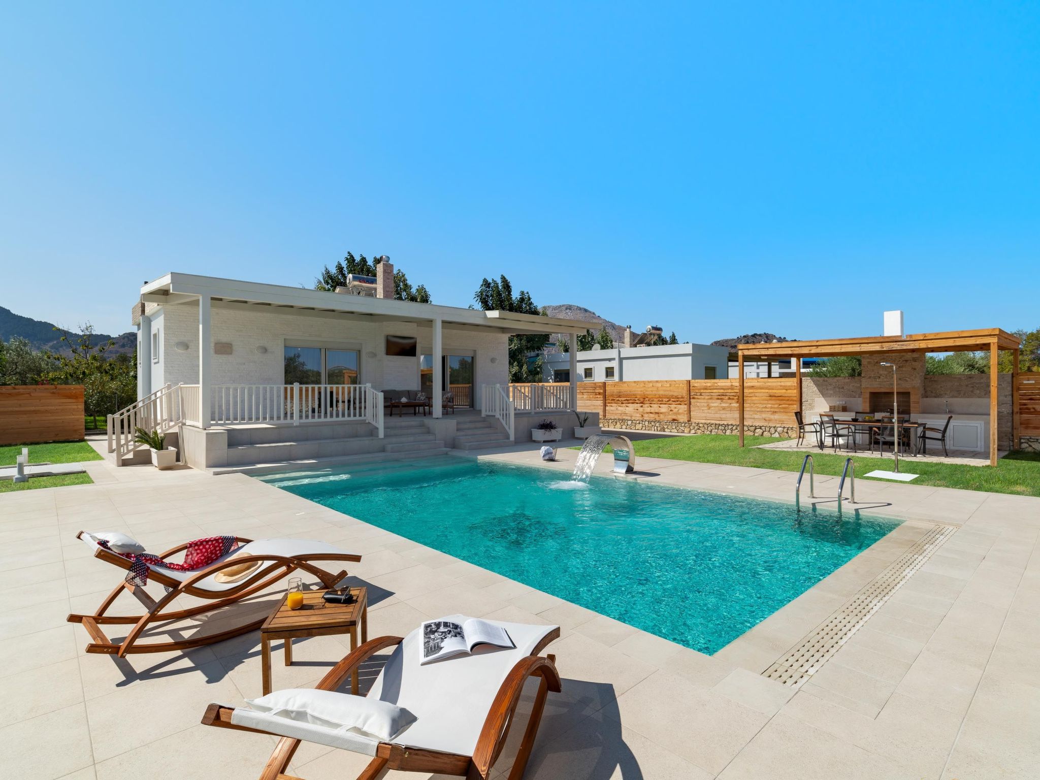 Ferienvilla Petra in Kolympia Village-Binnen