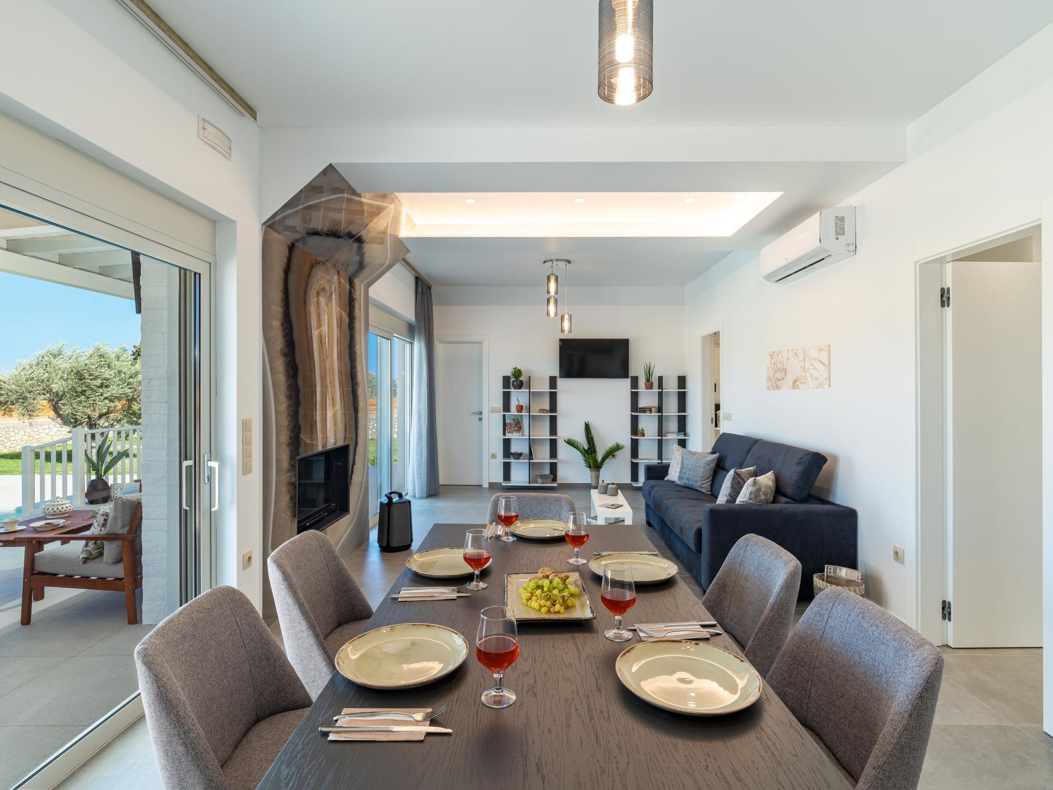 Ferienvilla Petra in Kolympia Village-Binnen