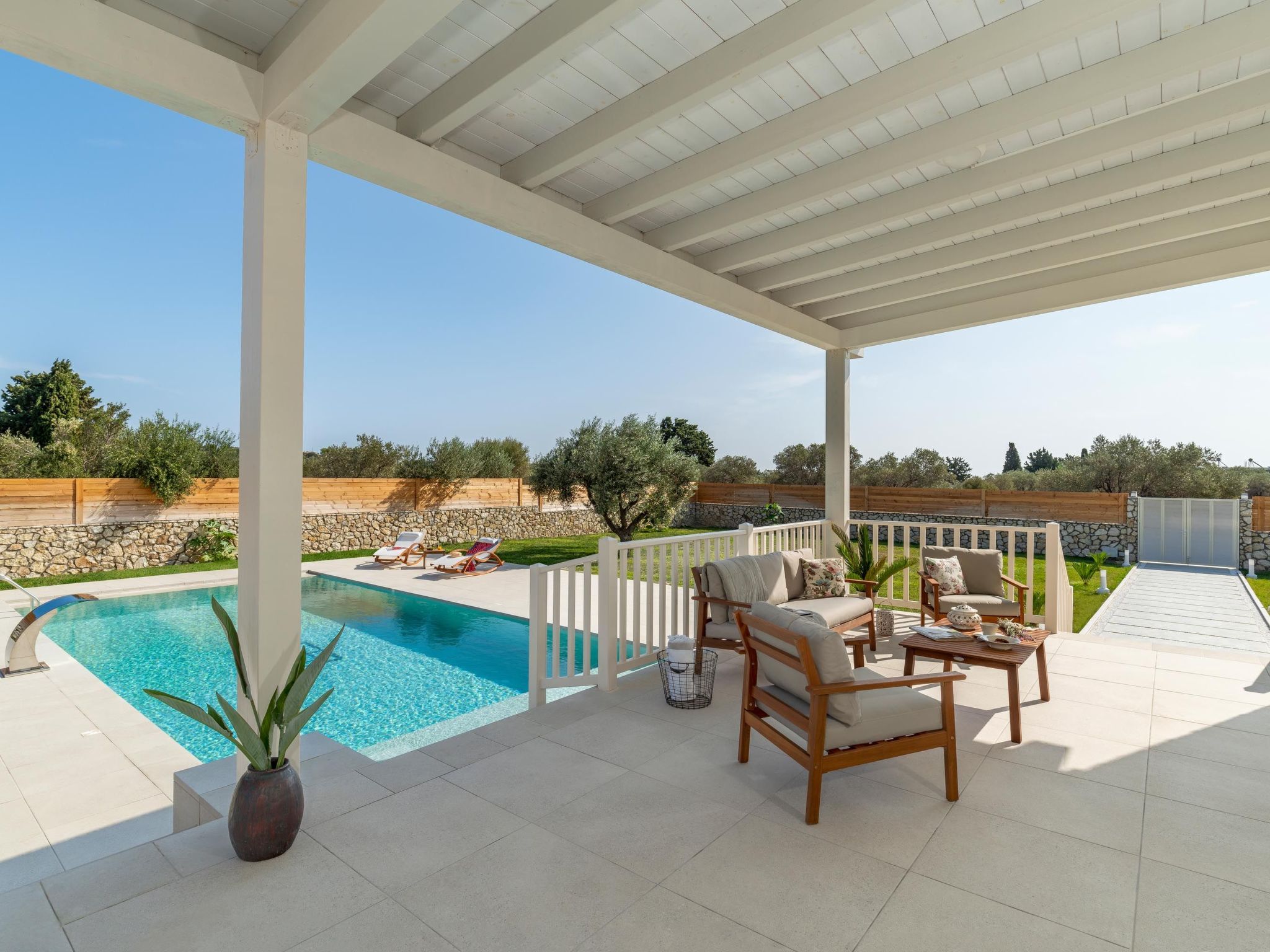 Ferienvilla Petra in Kolympia Village-Binnen