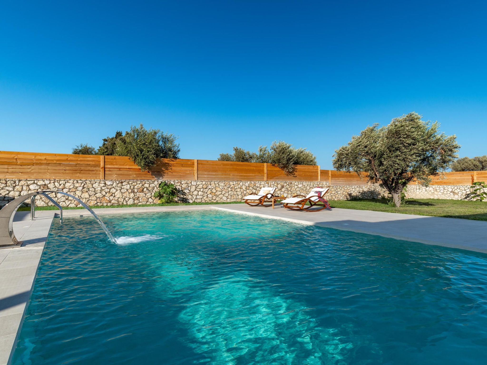 Ferienvilla Petra in Kolympia Village-Binnen