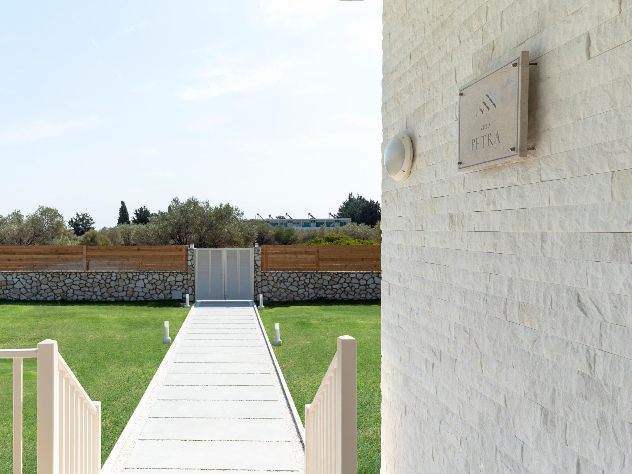 Ferienvilla Petra in Kolympia Village-Binnen