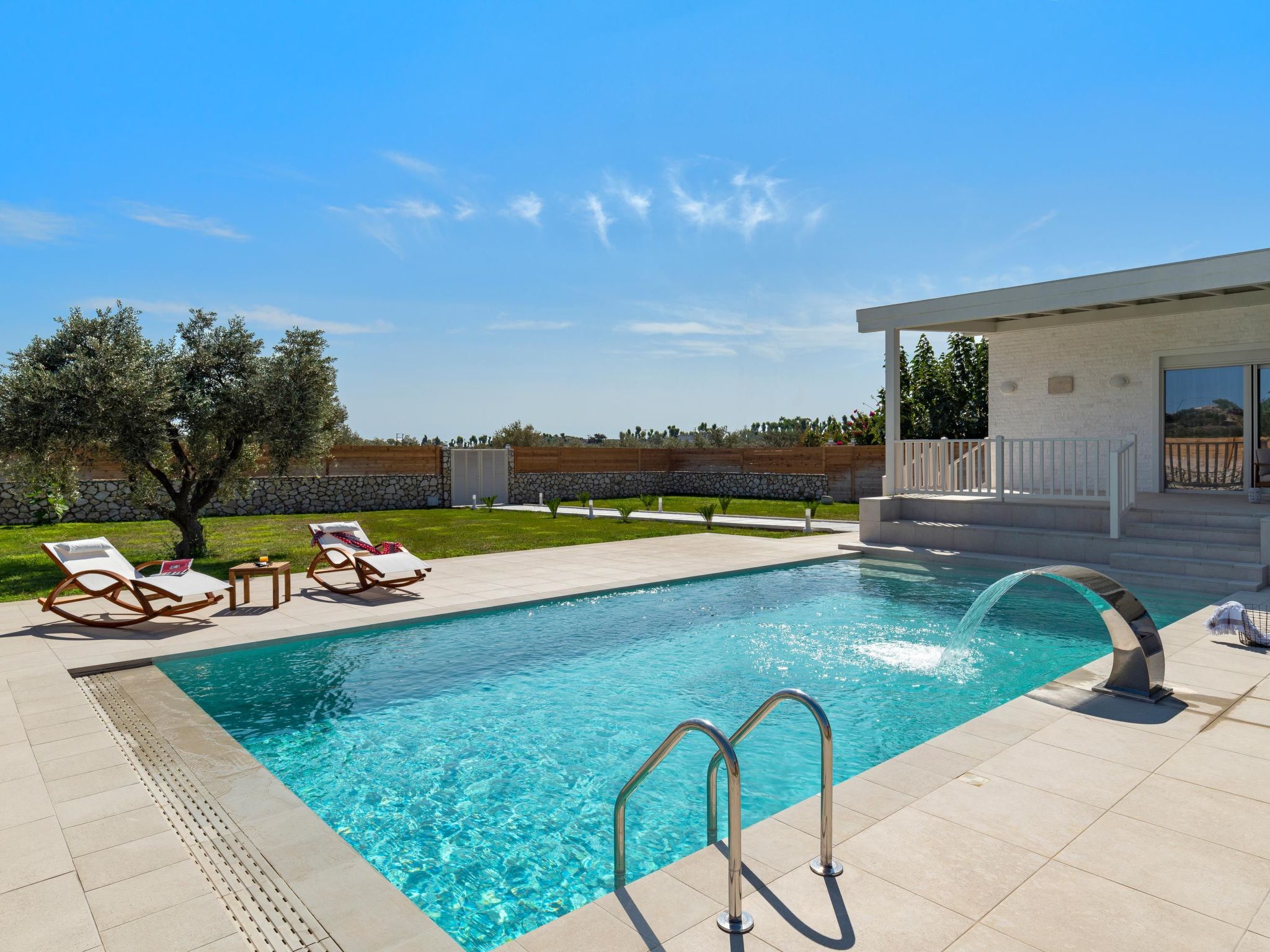 Ferienvilla Petra in Kolympia Village-Binnen