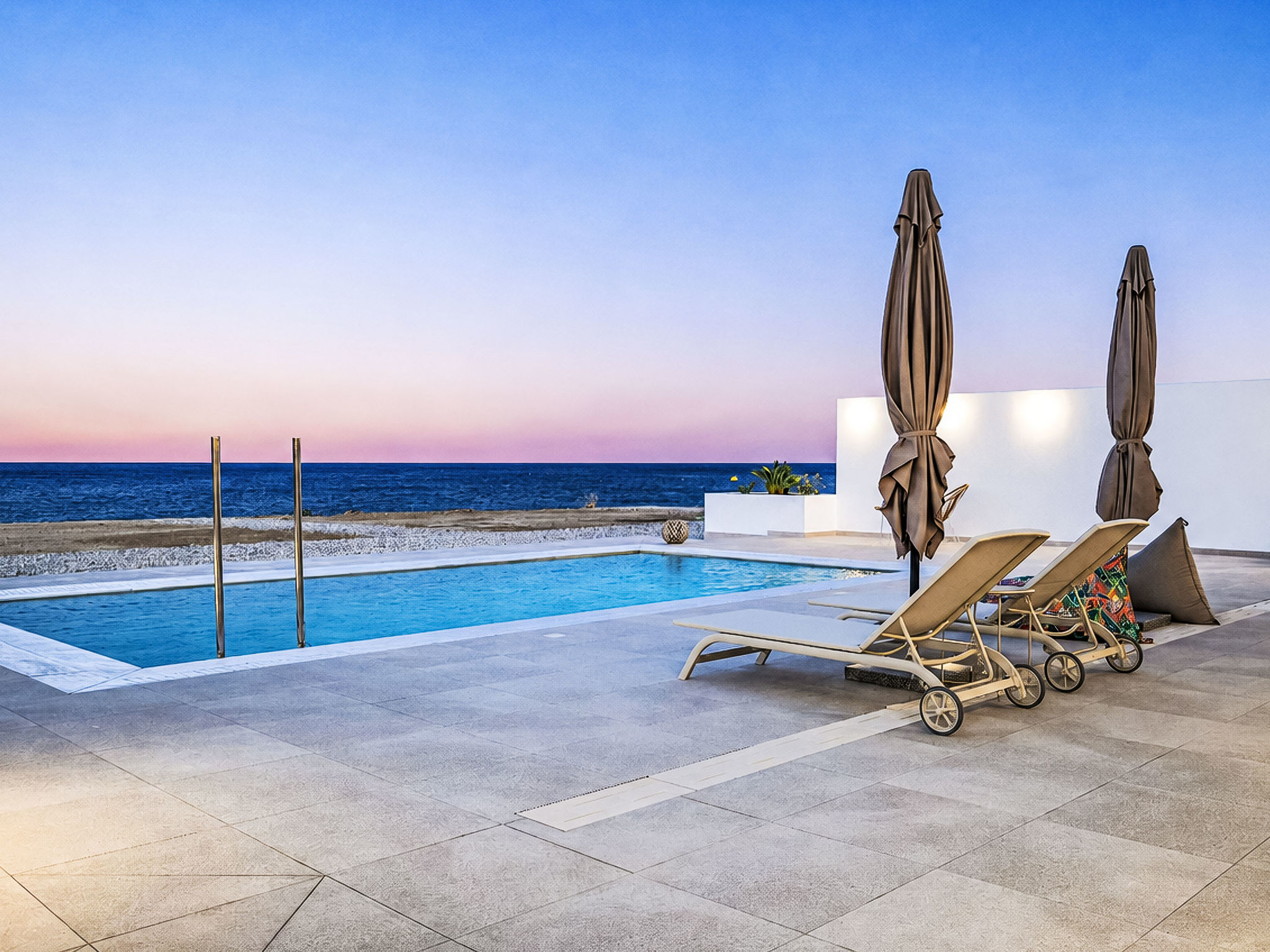 Azzurro Luxury Villa 4