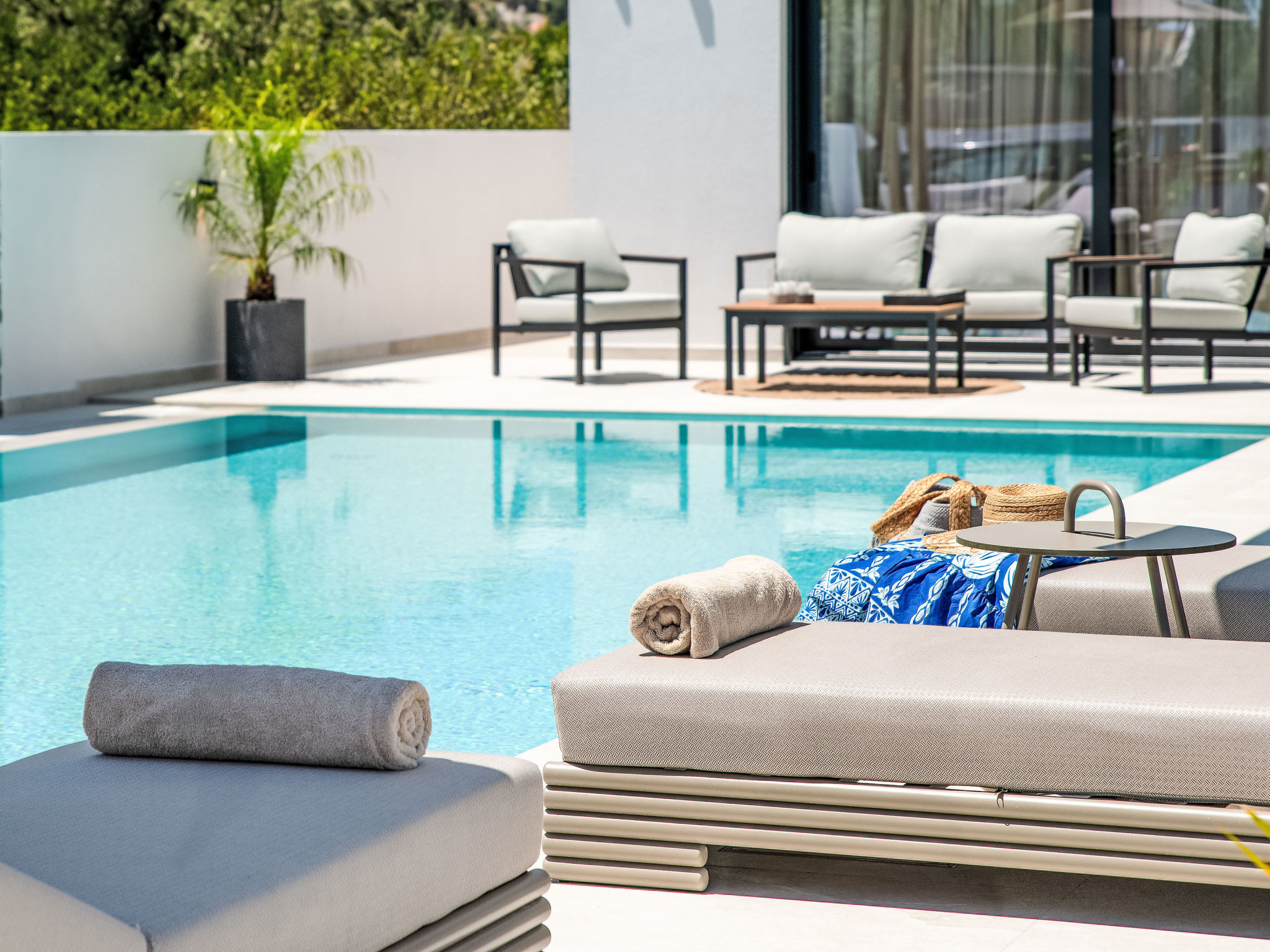 Lanik Luxury Pool - Buiten