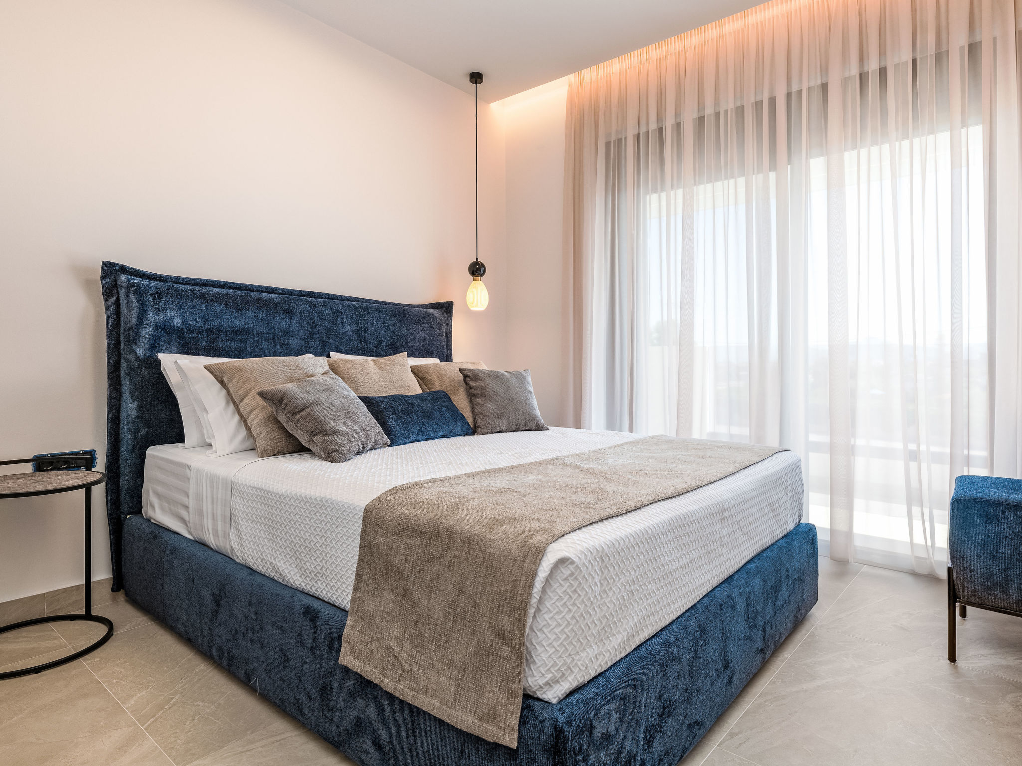 Lanik Luxury Pool - Binnen