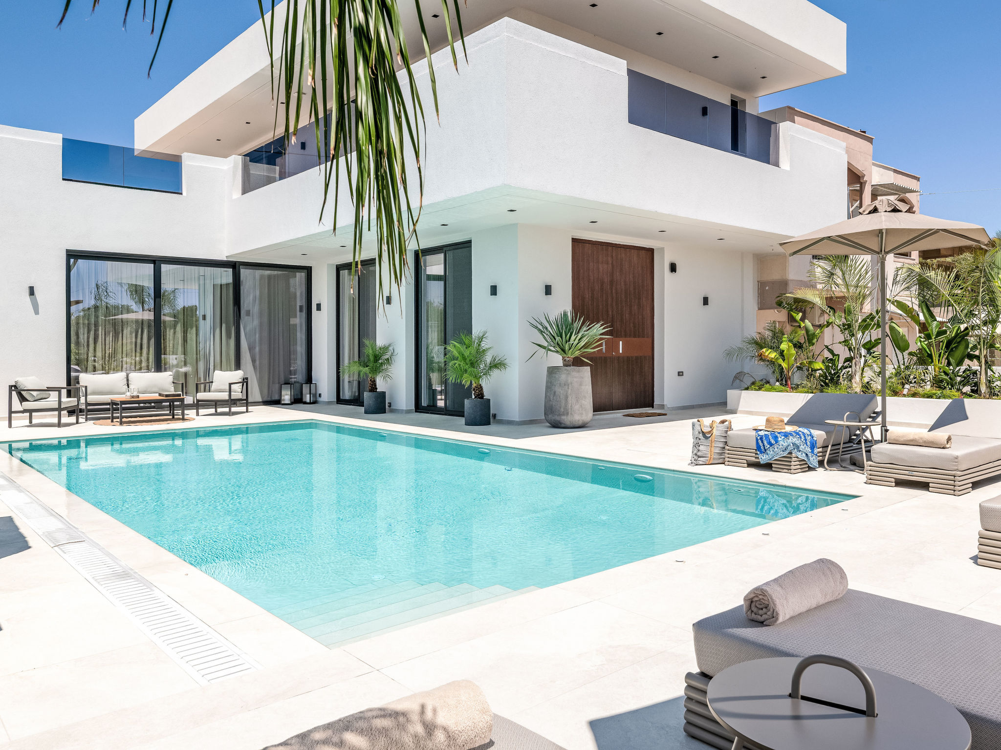 Lanik Luxury Pool