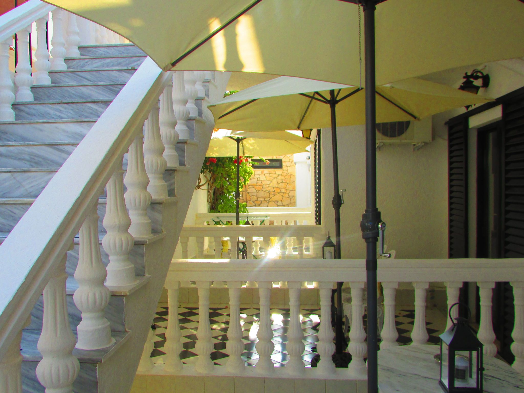 Castellino Zwillingsstudios