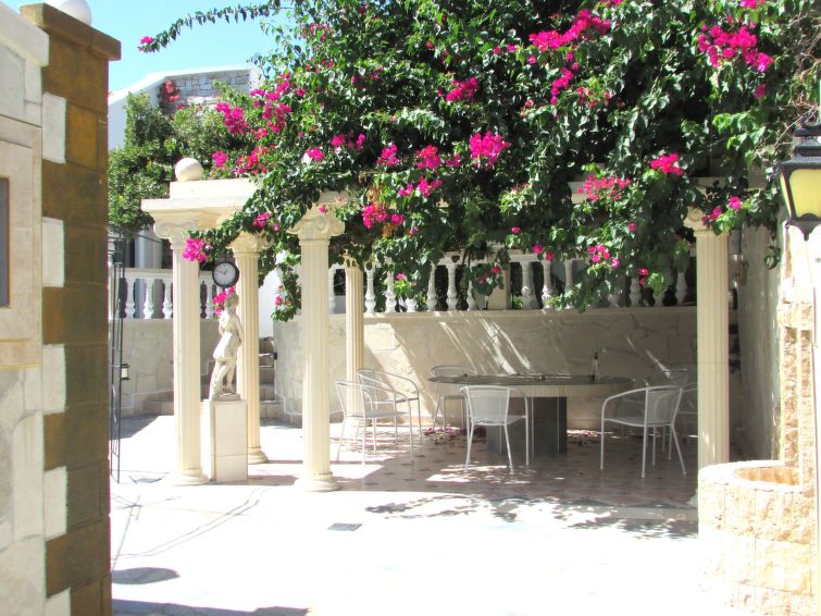 Castellino Loft Apartment with balcony for 5 people