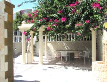 Castellino Loft Apartment with balcony for 5 people