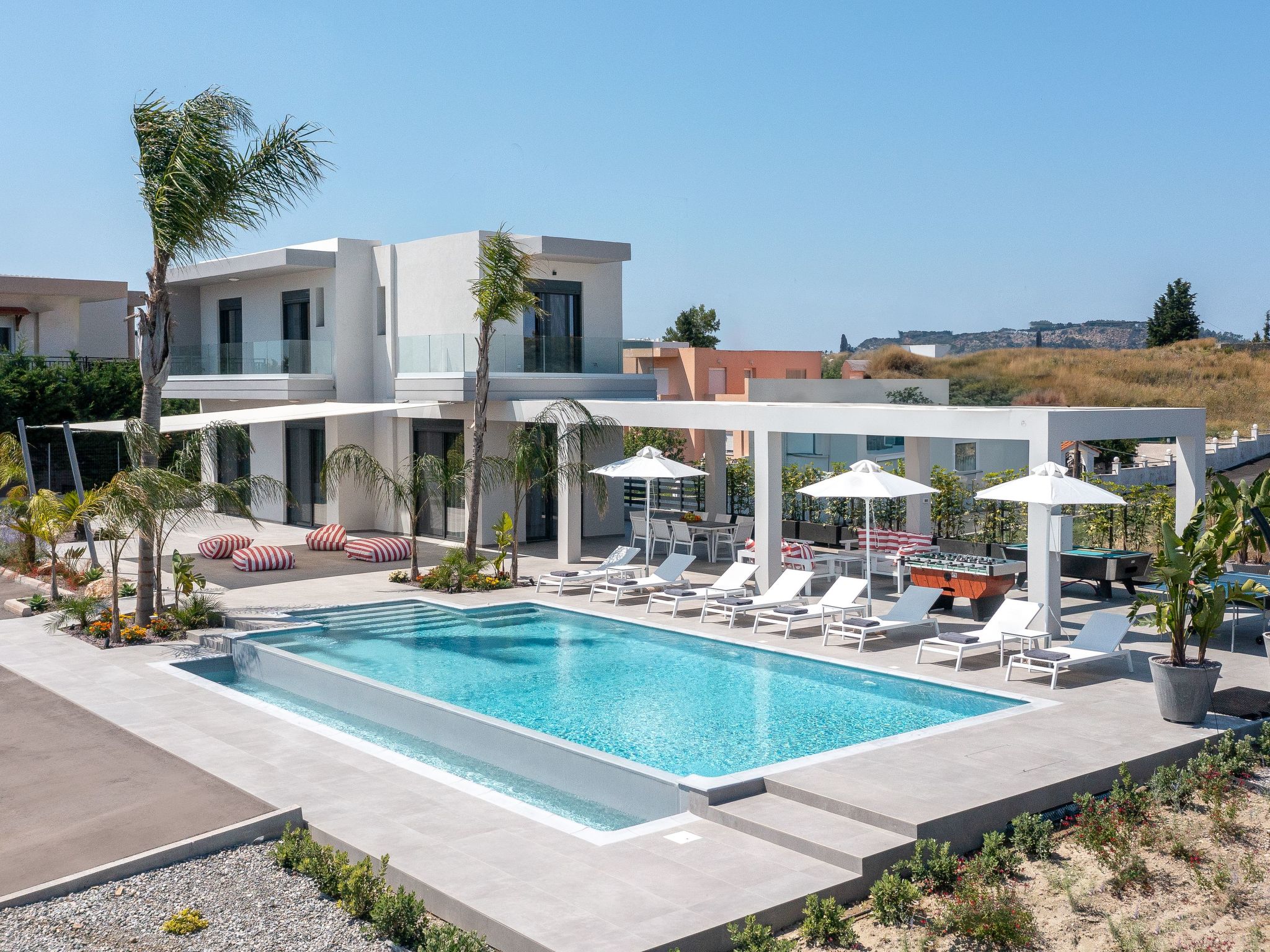 Emerald Estate-Drinnen