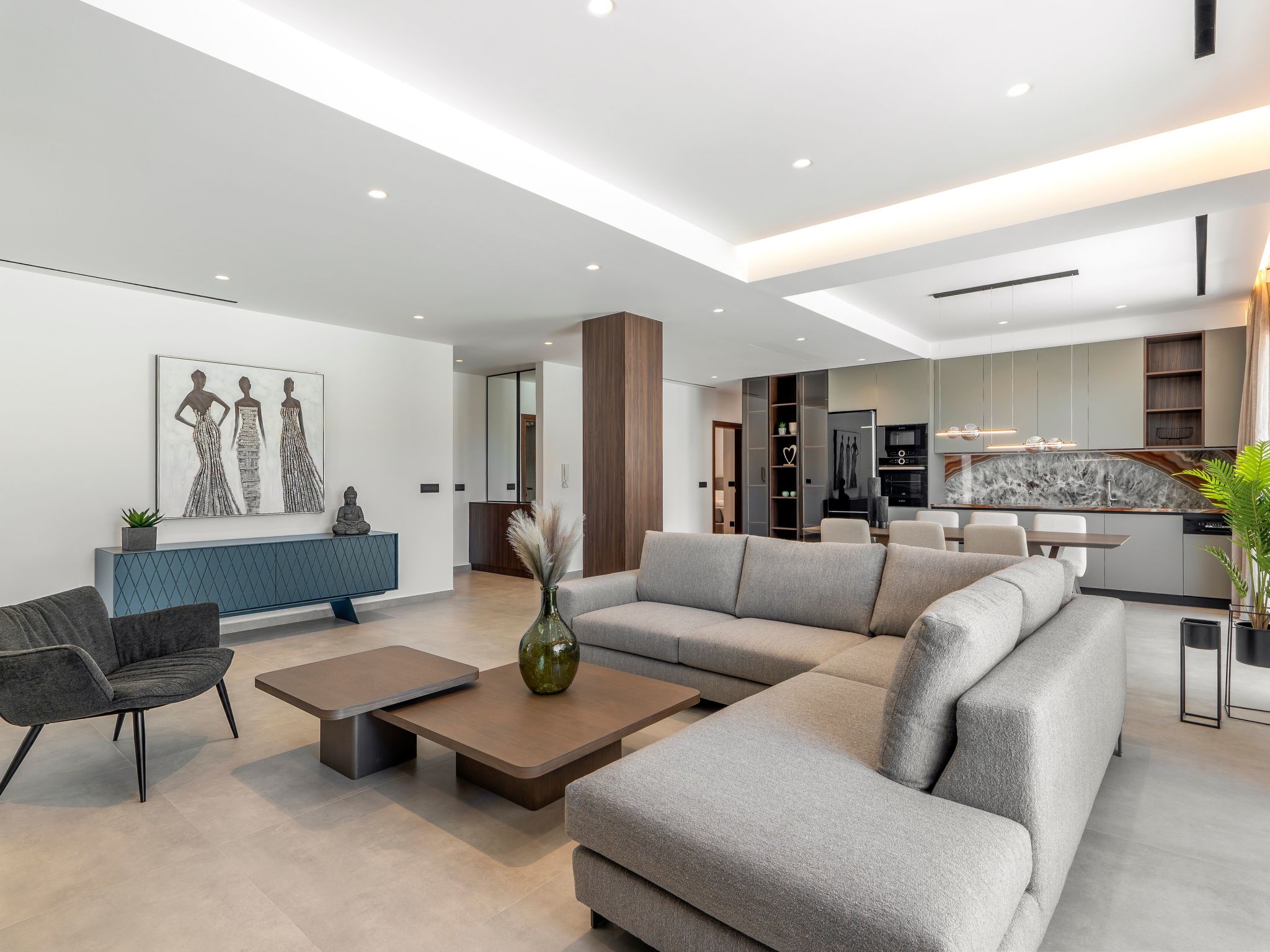 Emerald Estate-Drinnen