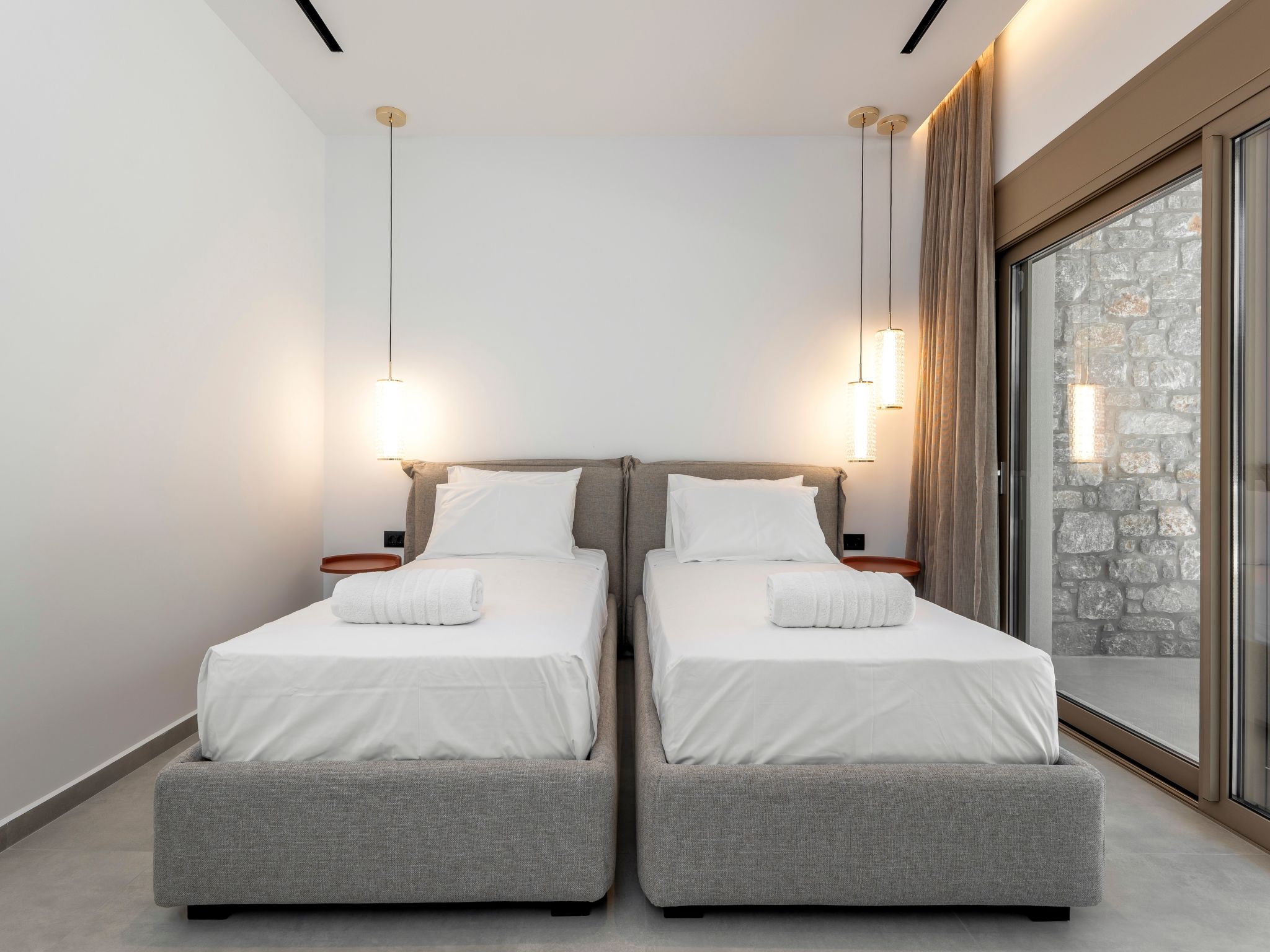 Emerald Estate-Drinnen