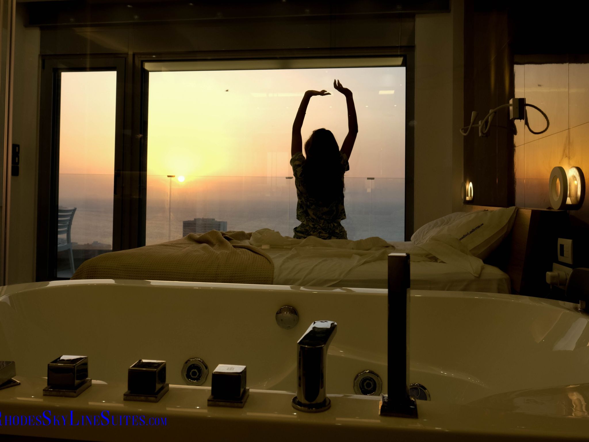 Rhodes Skyline Suites-Image-tags.info