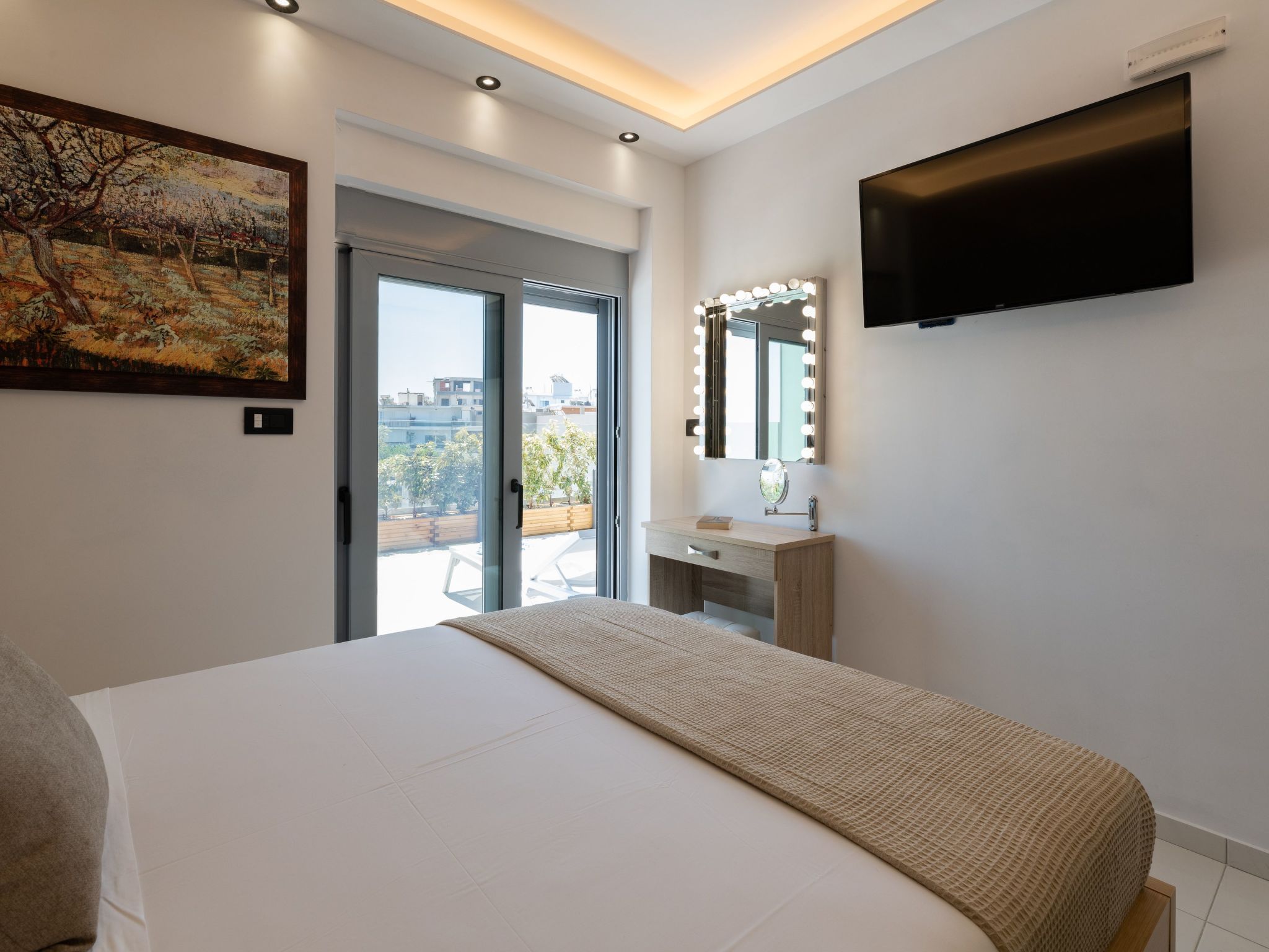 Rhodes Skyline Suites-Image-tags.info