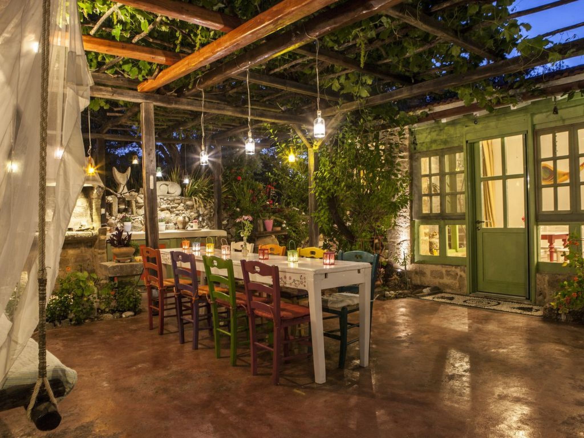 Hütte mit eigenem Garten und Grill-Image-tags.info