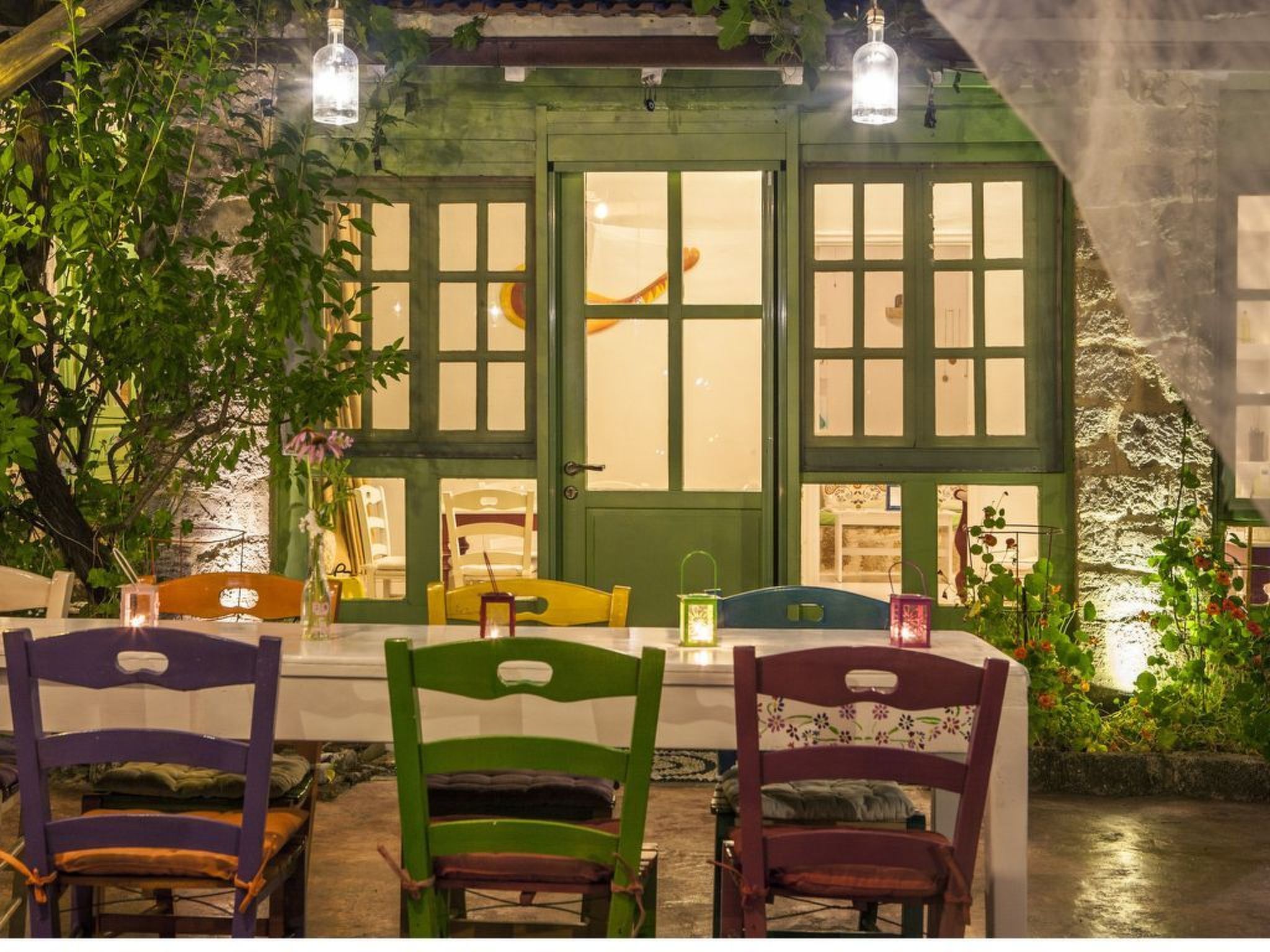 Hütte mit eigenem Garten und Grill-Image-tags.info