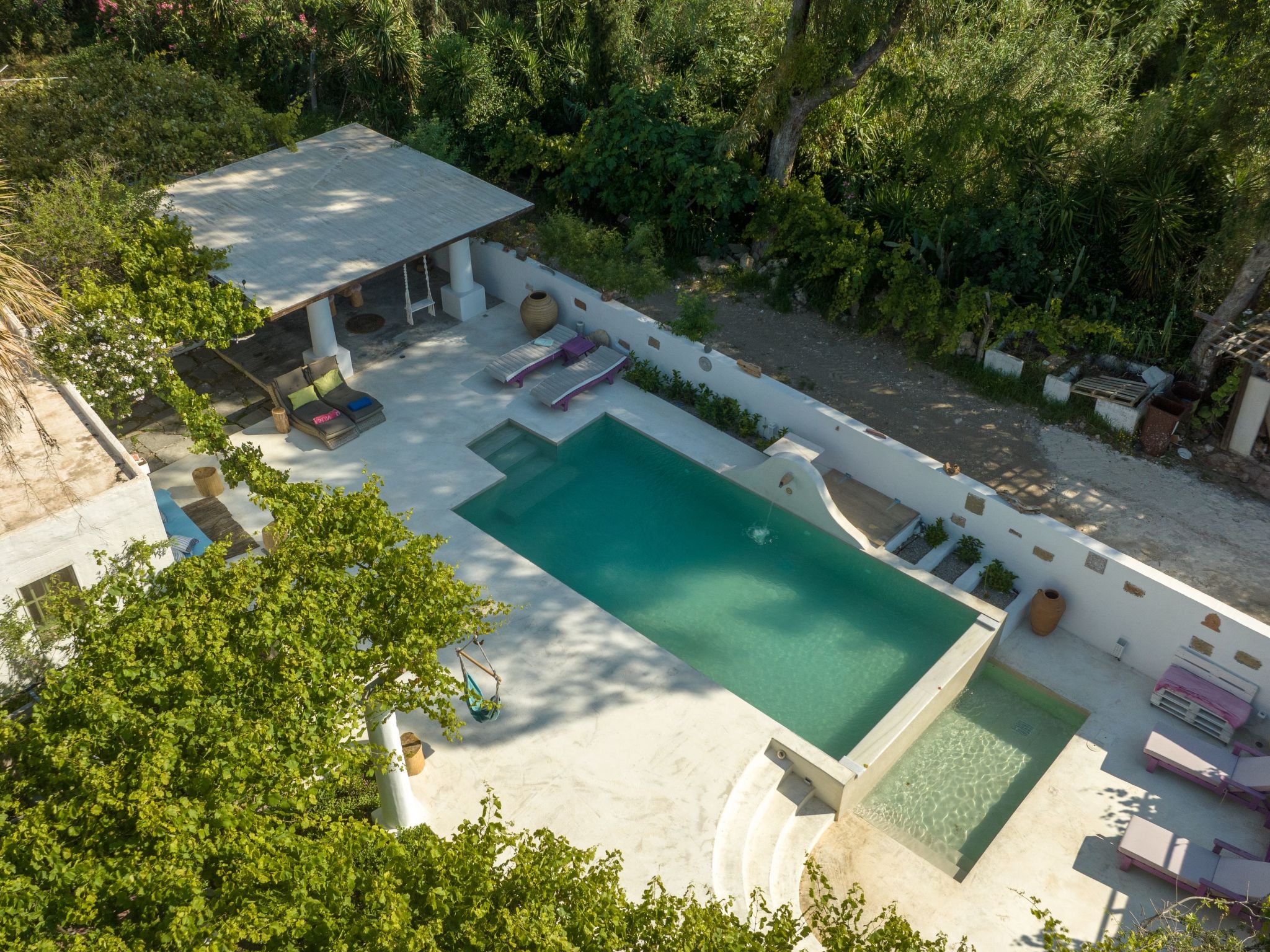 Hütte mit eigenem Garten und Grill-Image-tags.info